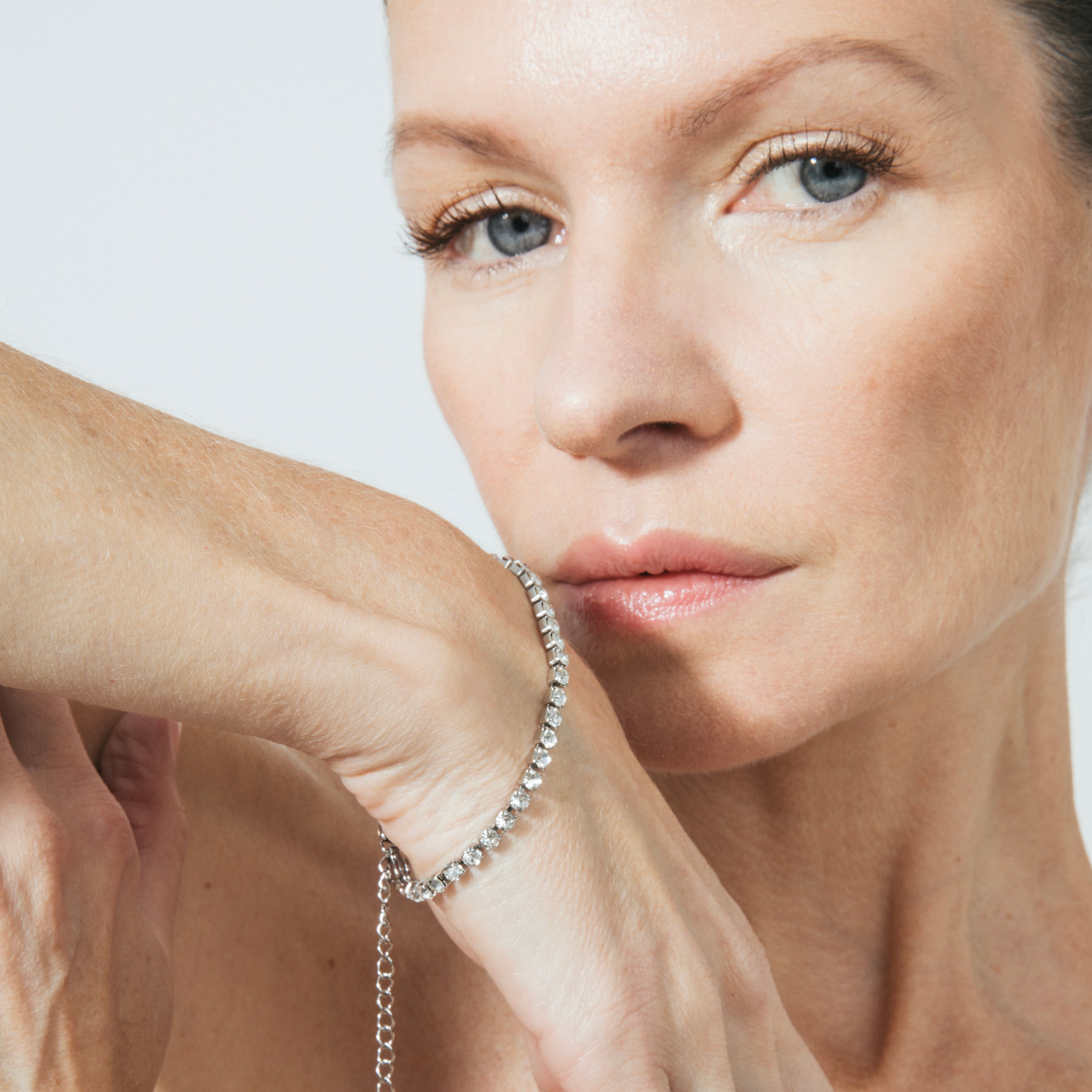 925 Sterling Silver Bracelet with Brilliant Zirconia finished in Rhodium - Tahu
