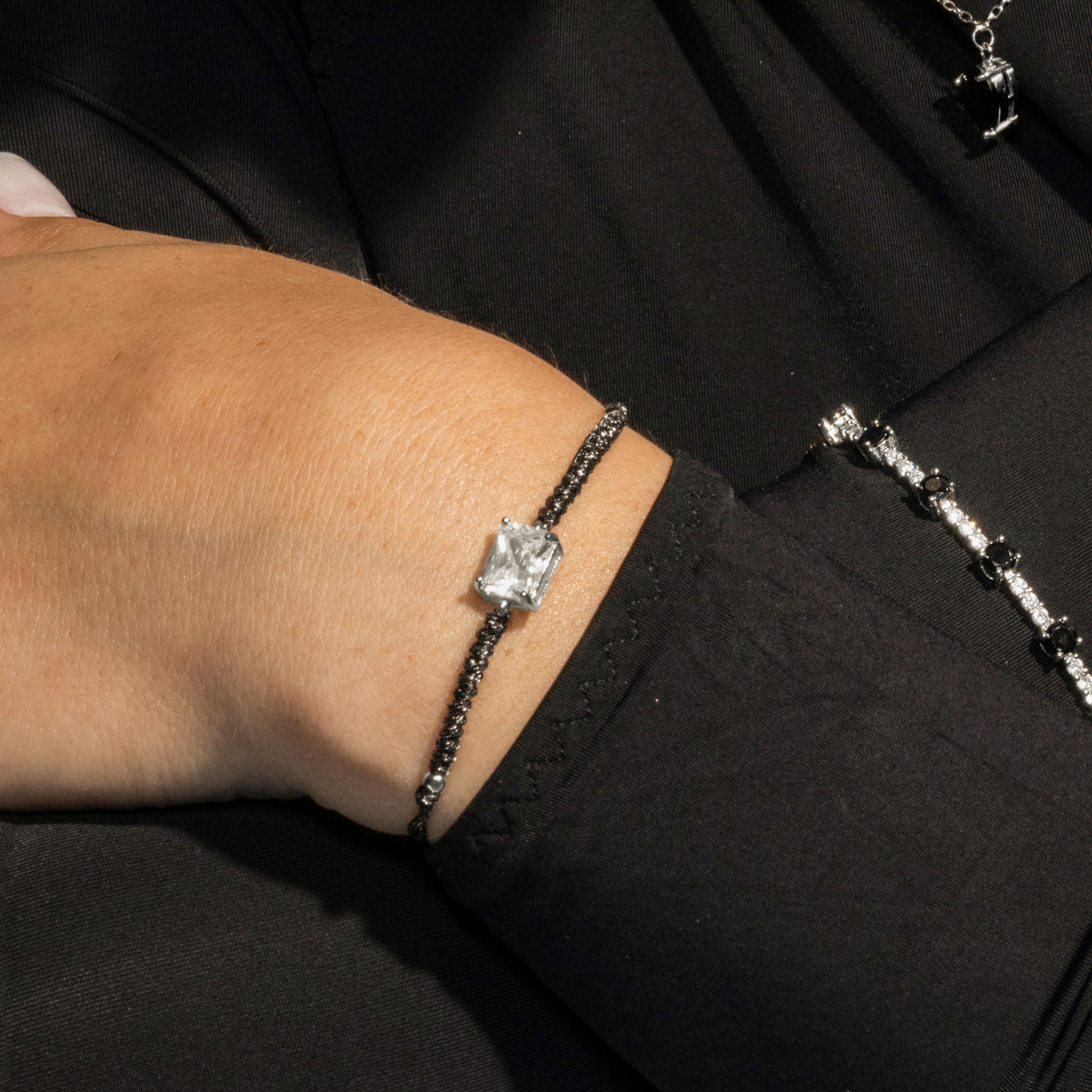 Bracciale in Argento Sterling 925 e Zirconia Onice con finitura in rodio - Kirith