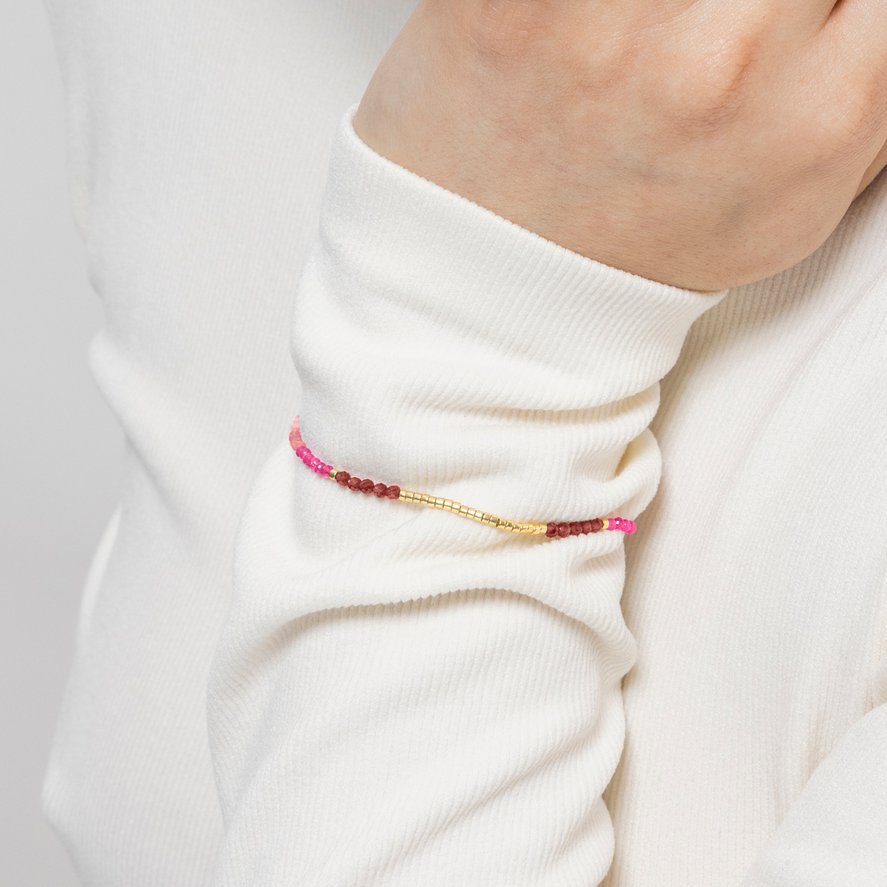 Pulsera de Plata de Ley 925 y Cristal Rosa acabada en oro amarillo de 18k - Vados