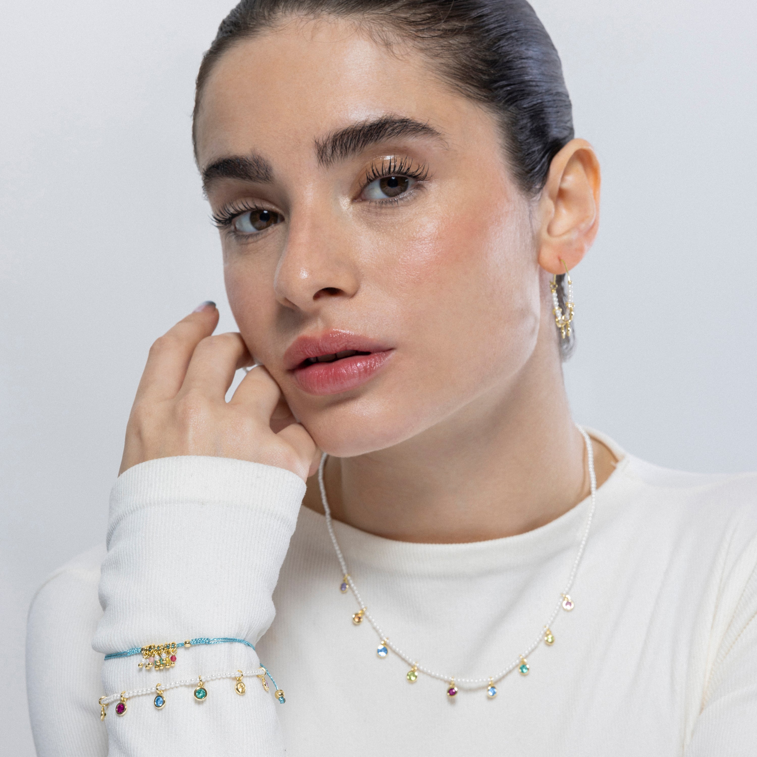 925er Sterling Silberarmband mit weißer Perle, vergoldet mit 18K Gelbgold - Alori
