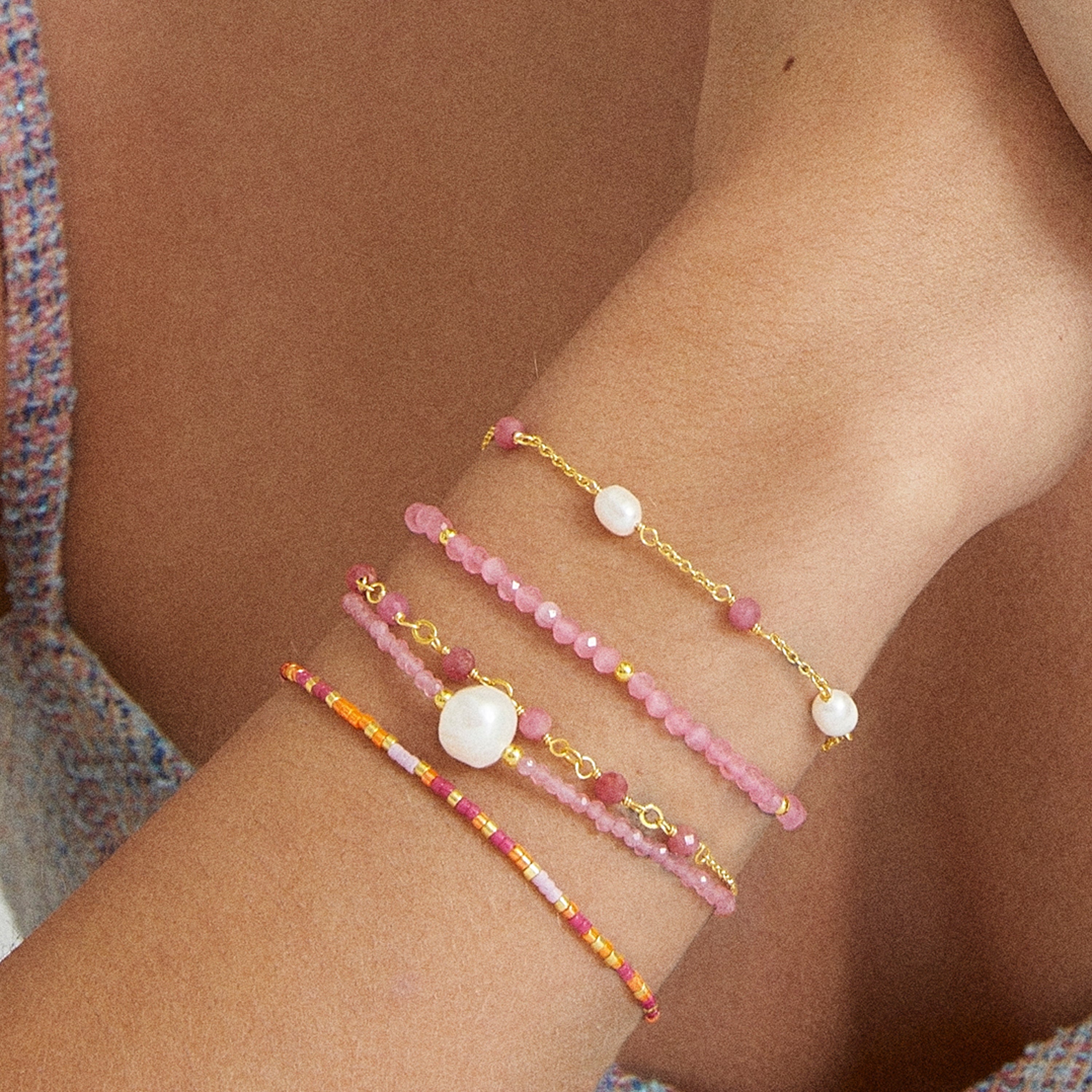 Pulsera de Plata de Ley 925 con Perla Blanca acabada en oro amarillo 18K - Ysna