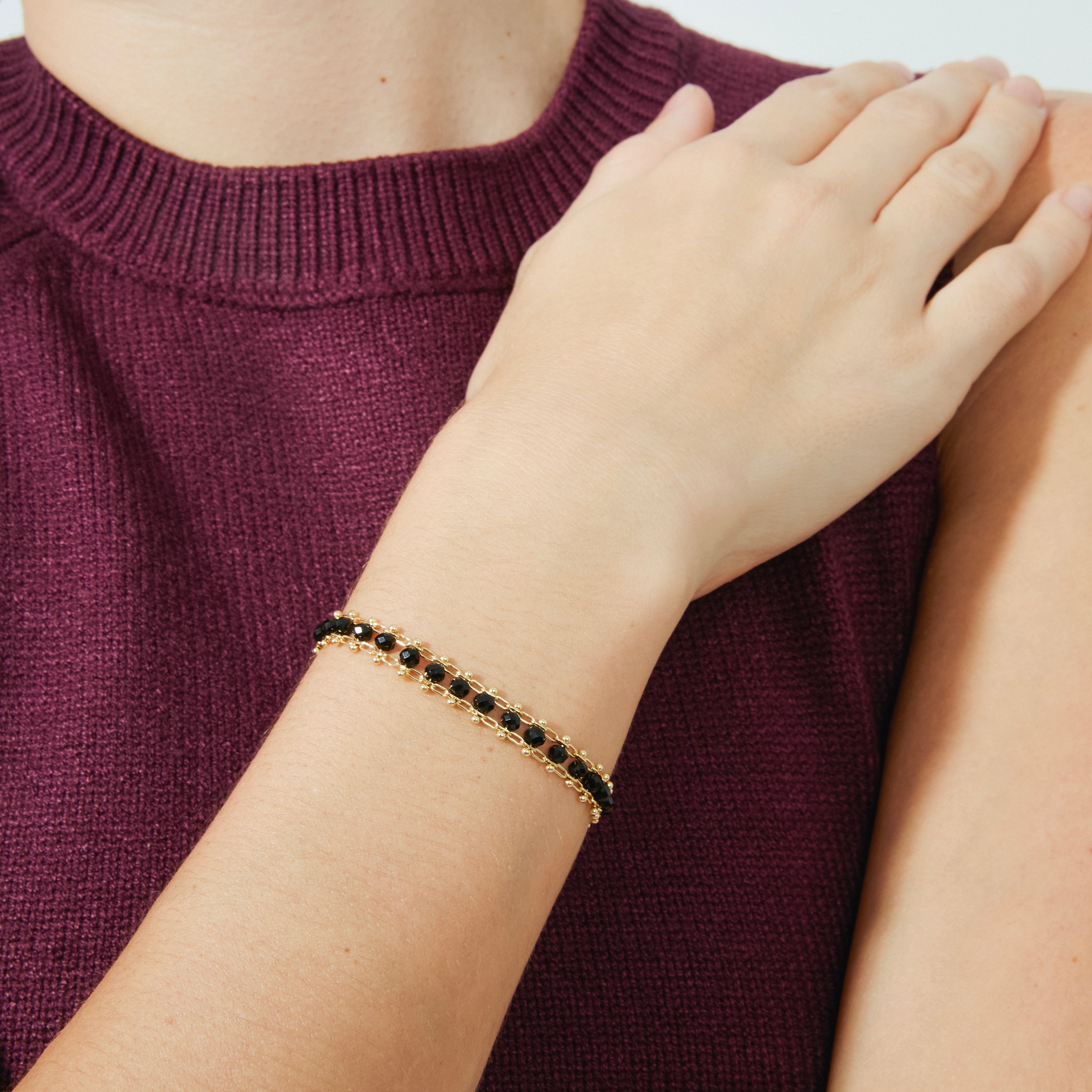 925er Sterlingsilberarmband mit schwarzem Kristall, vergoldet mit 18K Gelbgold - Lailai