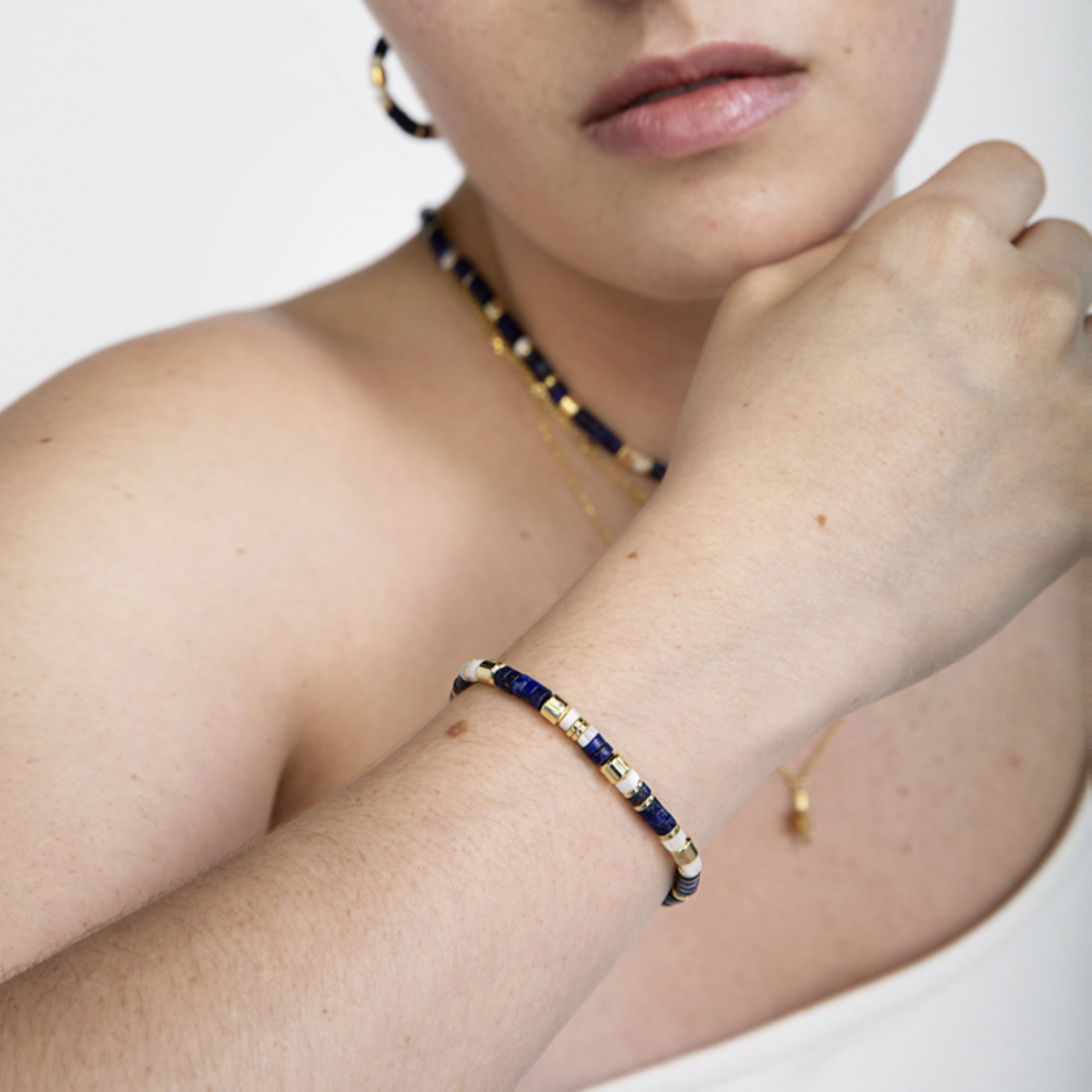 Pulseira de Prata de Lei 925 com Lápis-lazúli Natural acabada em ouro amarelo 18K - Ihun
