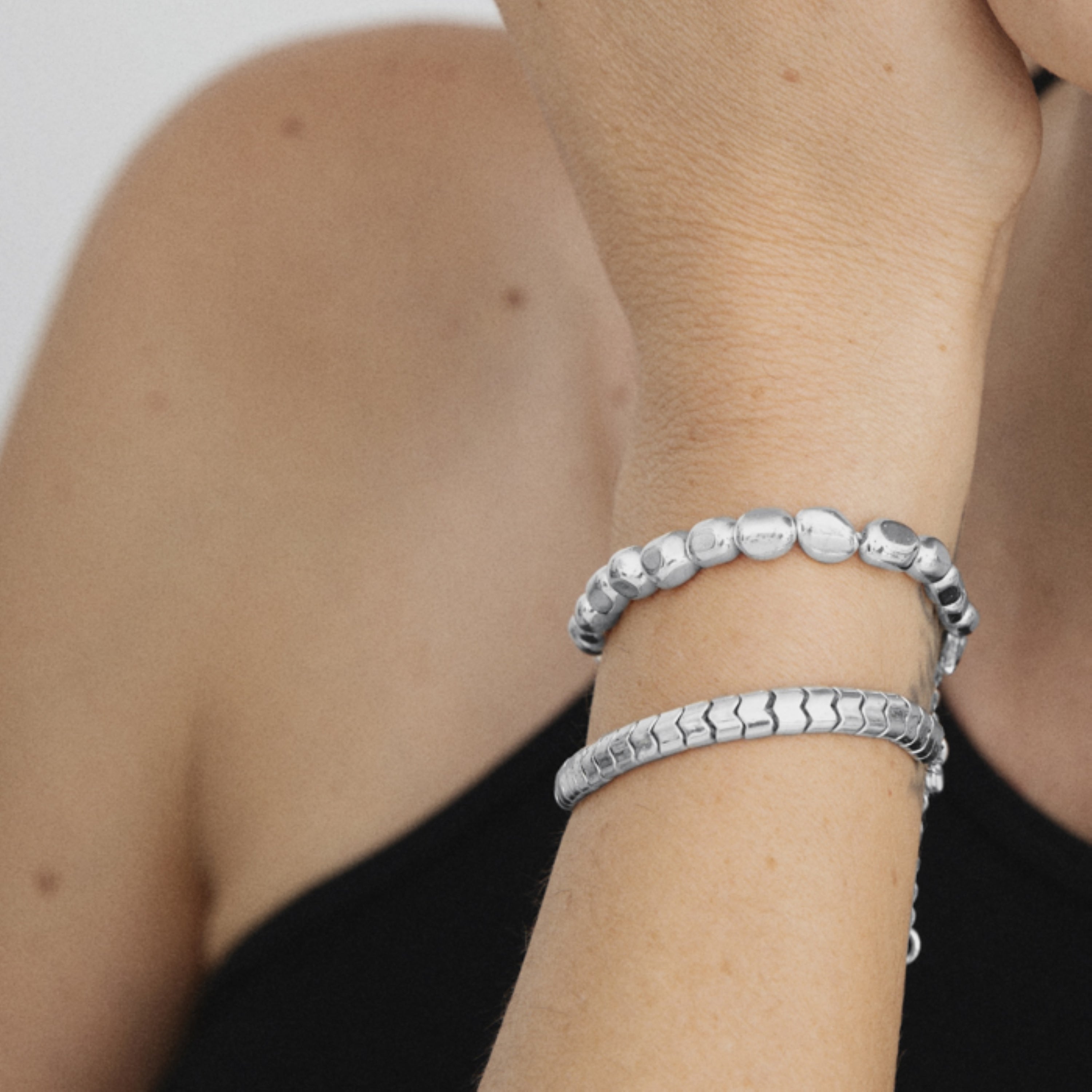 925 Sterling Silver Bracelet with Hematite finished in rhodium - Caspil