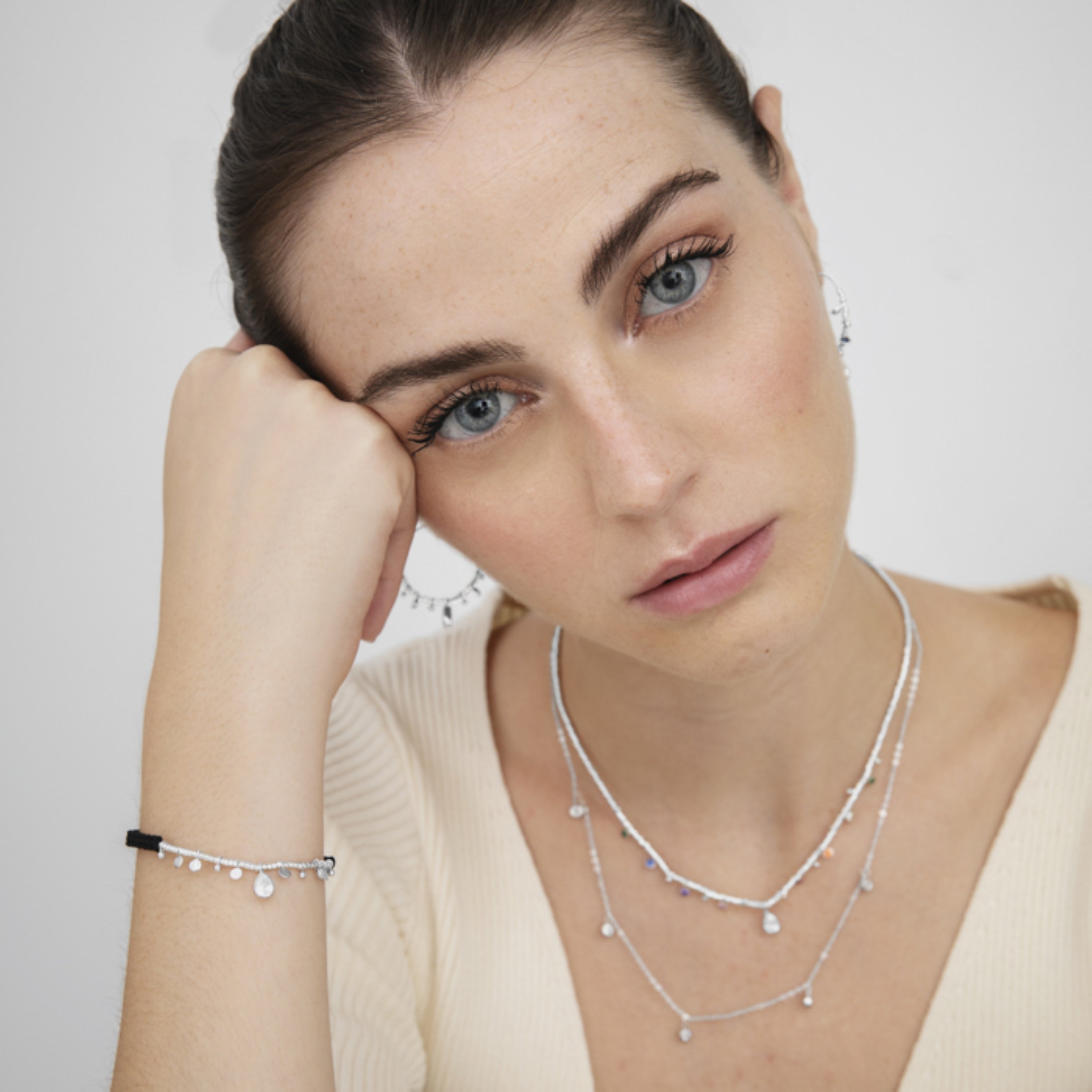 925 Sterling Silver Bracelet with Bright Cubic Zirconia finished in rhodium - Erlah