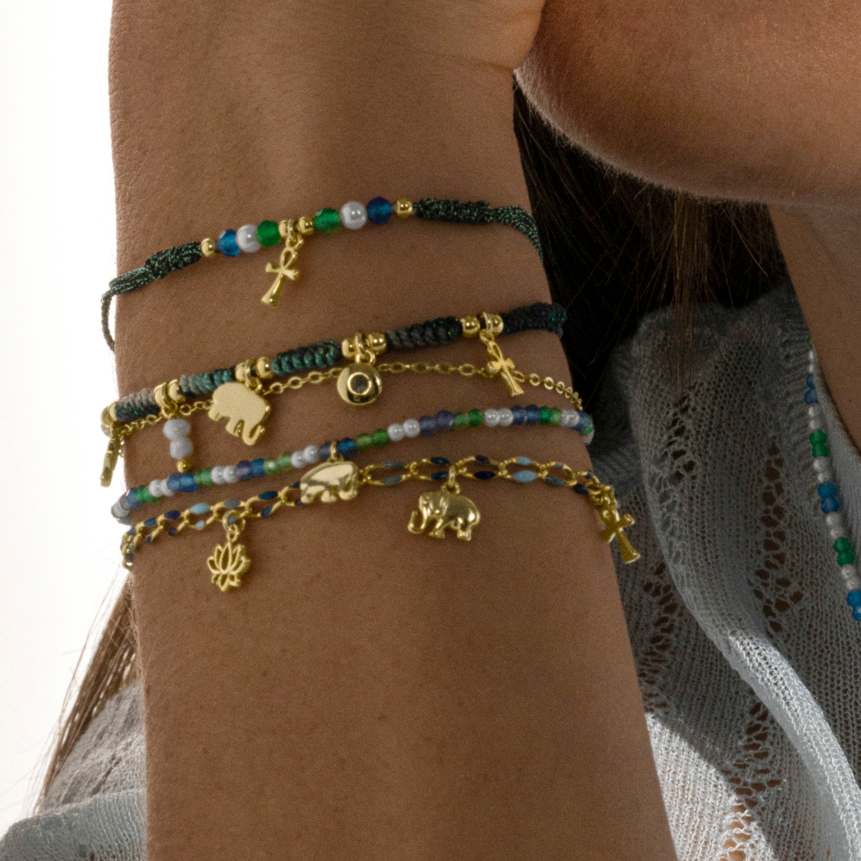 Pulseira de Prata de Lei 925 e Cristal Azul Escuro com acabamento em ouro 18k - Dirhum
