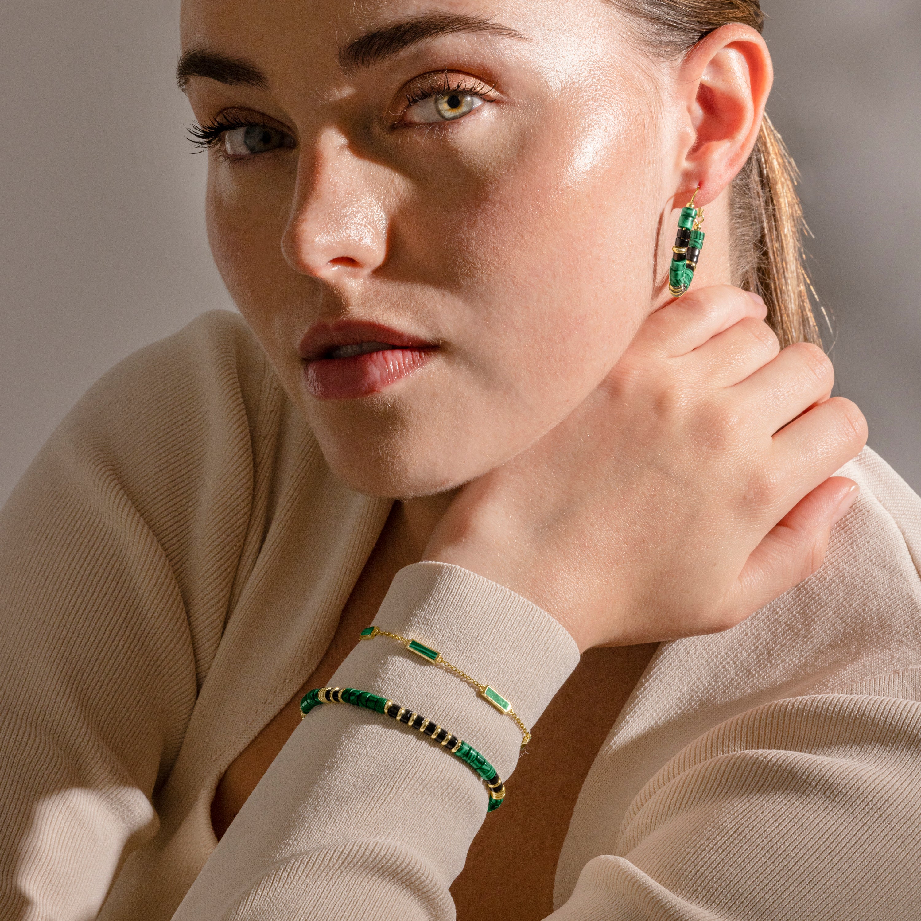 925er Silberarmband mit Malachit und 18k Goldfinish - Ilmina