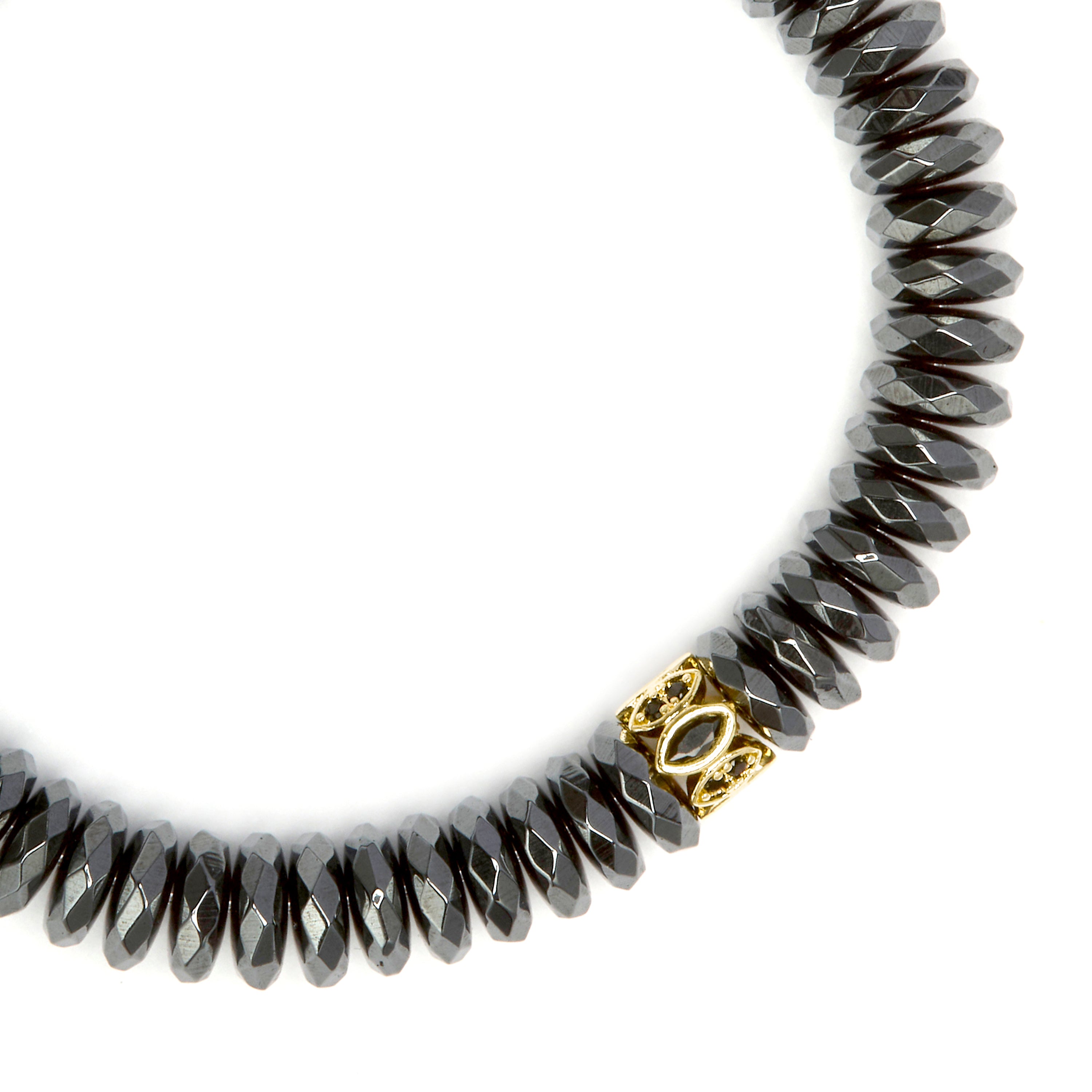 Pulsera de Plata de Ley 925 y Hematite acabado en oro amarillo 18k - Lakil