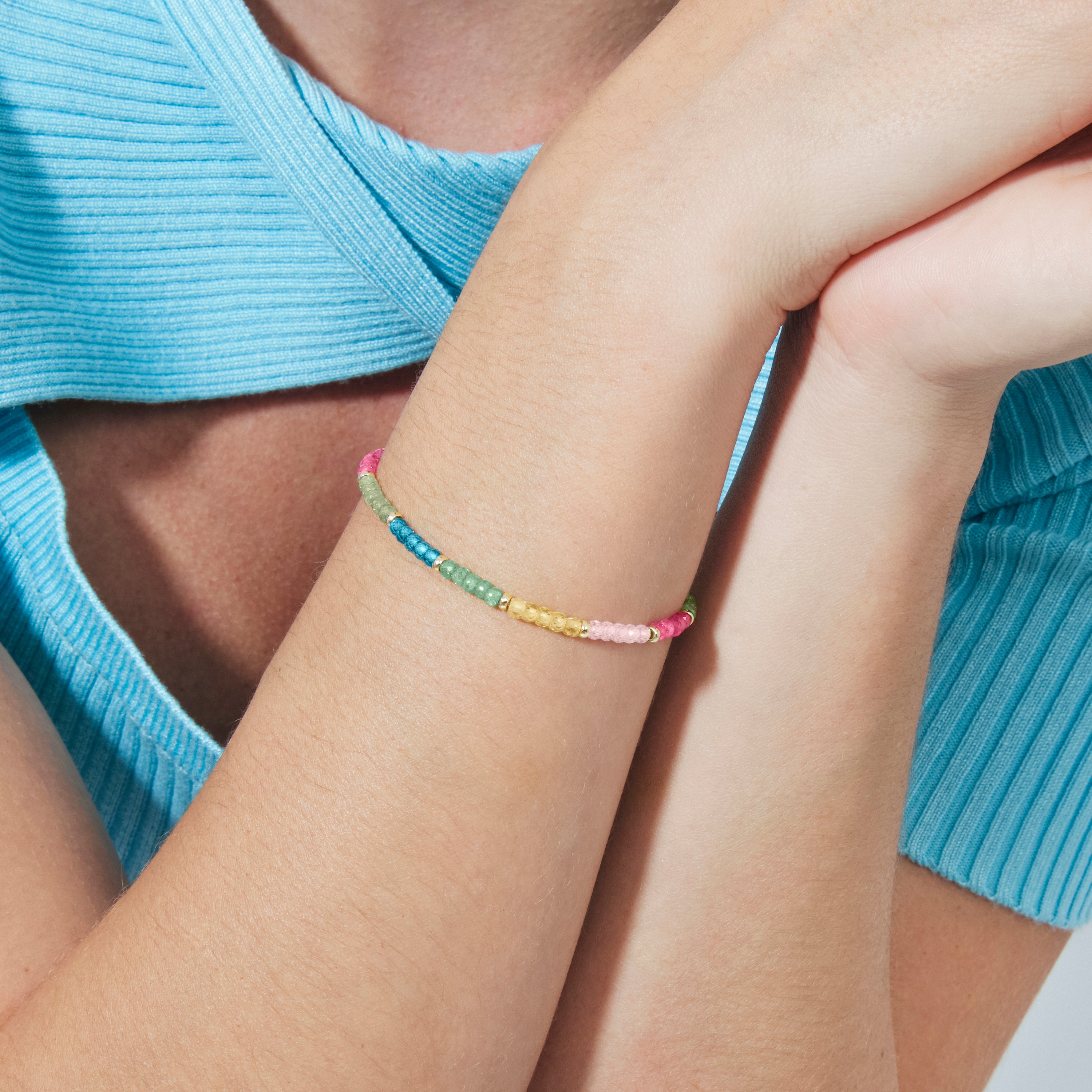 Armband aus 925er Sterlingsilber und mehrfarbigem Kristall mit 18-karätiger Gelbgoldbeschichtung - Shusau