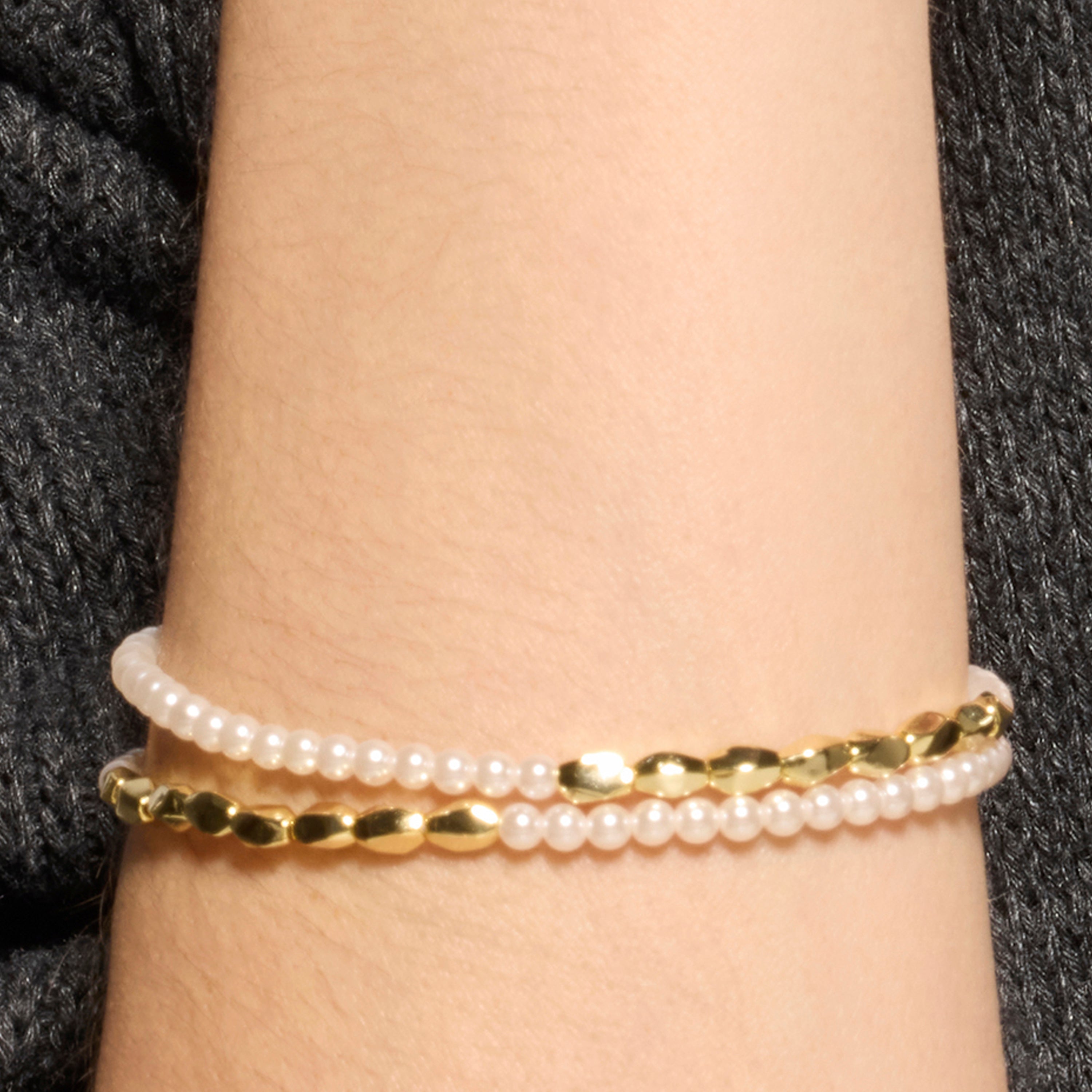 Pulsera de Plata de Ley 925 y Perla Blanca acabado oro amarillo de 18k - Carini