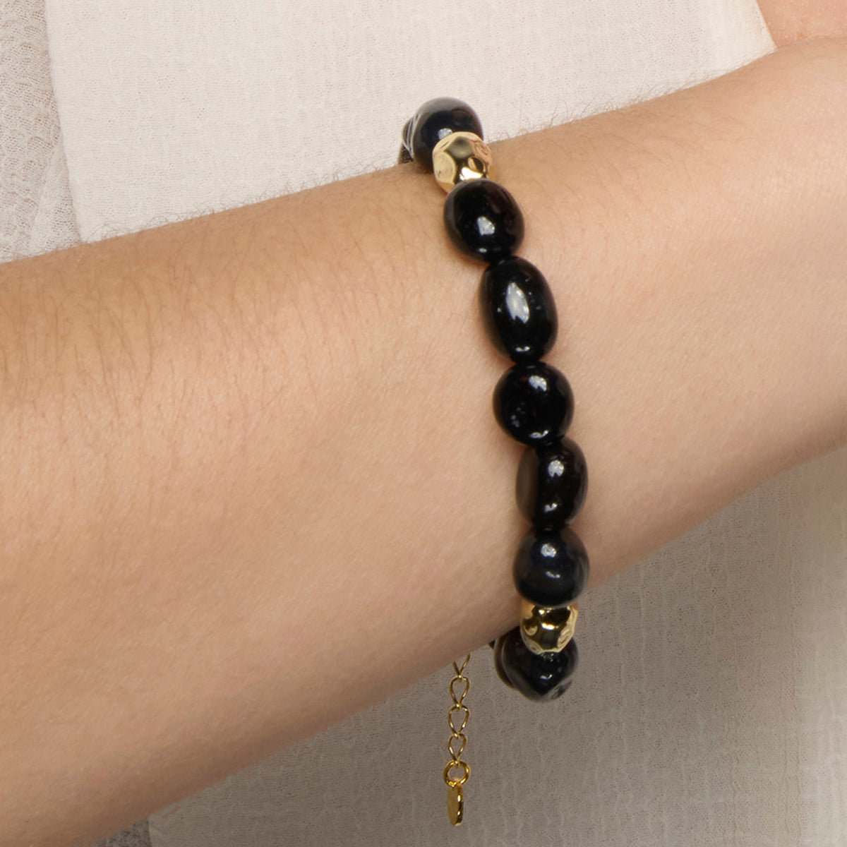 925 Sterling Silver Bracelet with Black Agate finished in 18k Yellow Gold - Melga