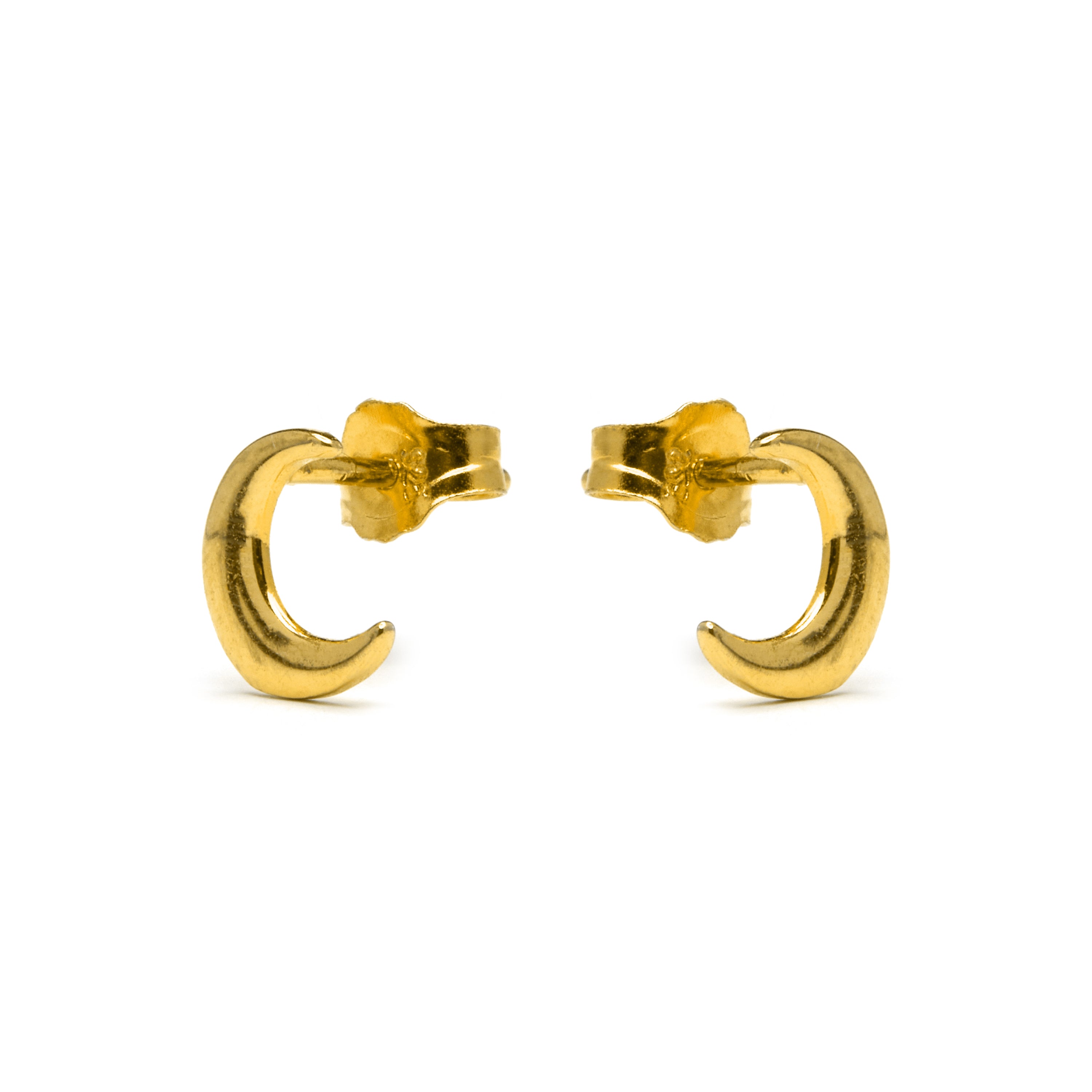 Boucles d'oreilles Ama en argent et croissant d'or.