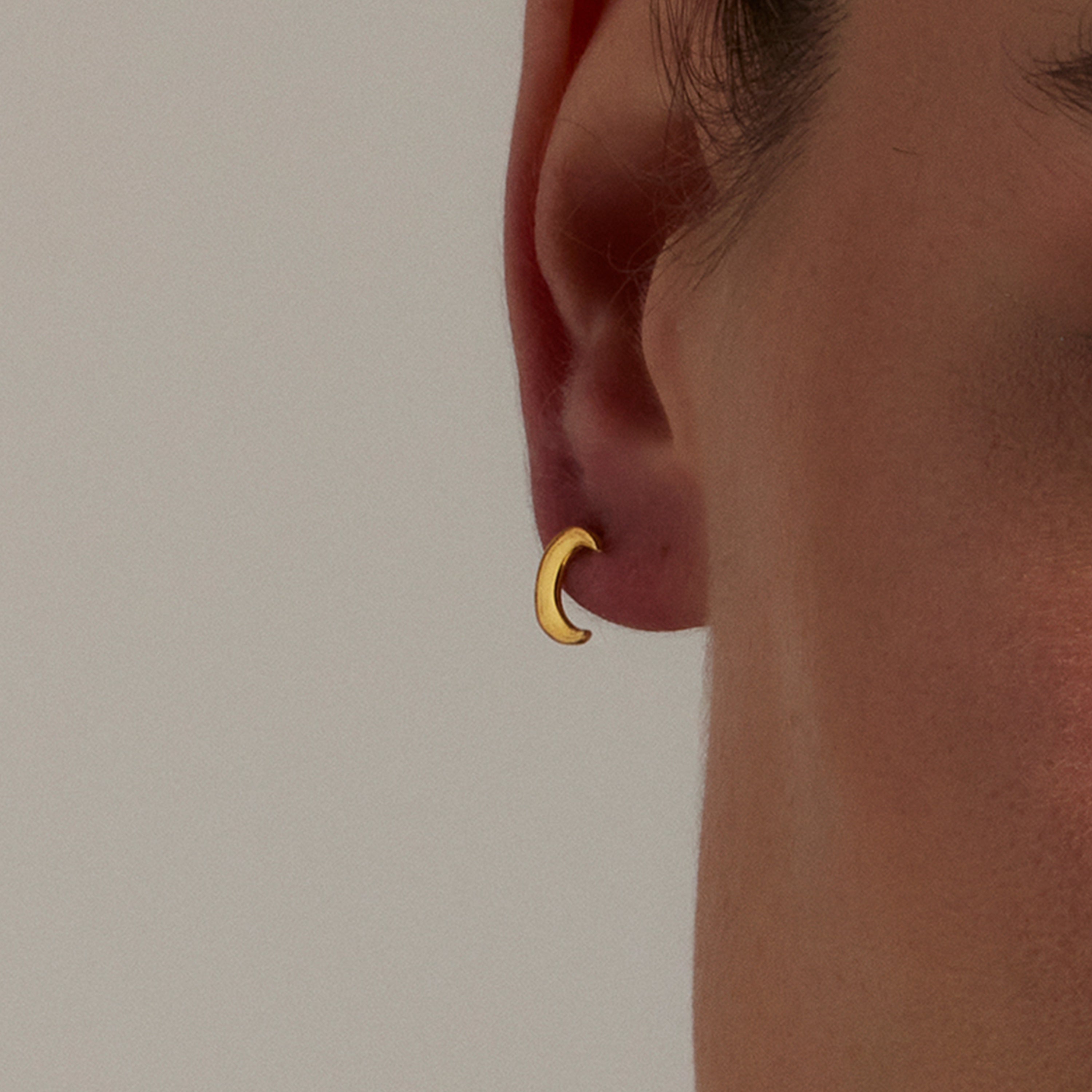 Pendientes de Plata de Ley 925 acabados en oro amarillo 18K - Crescent