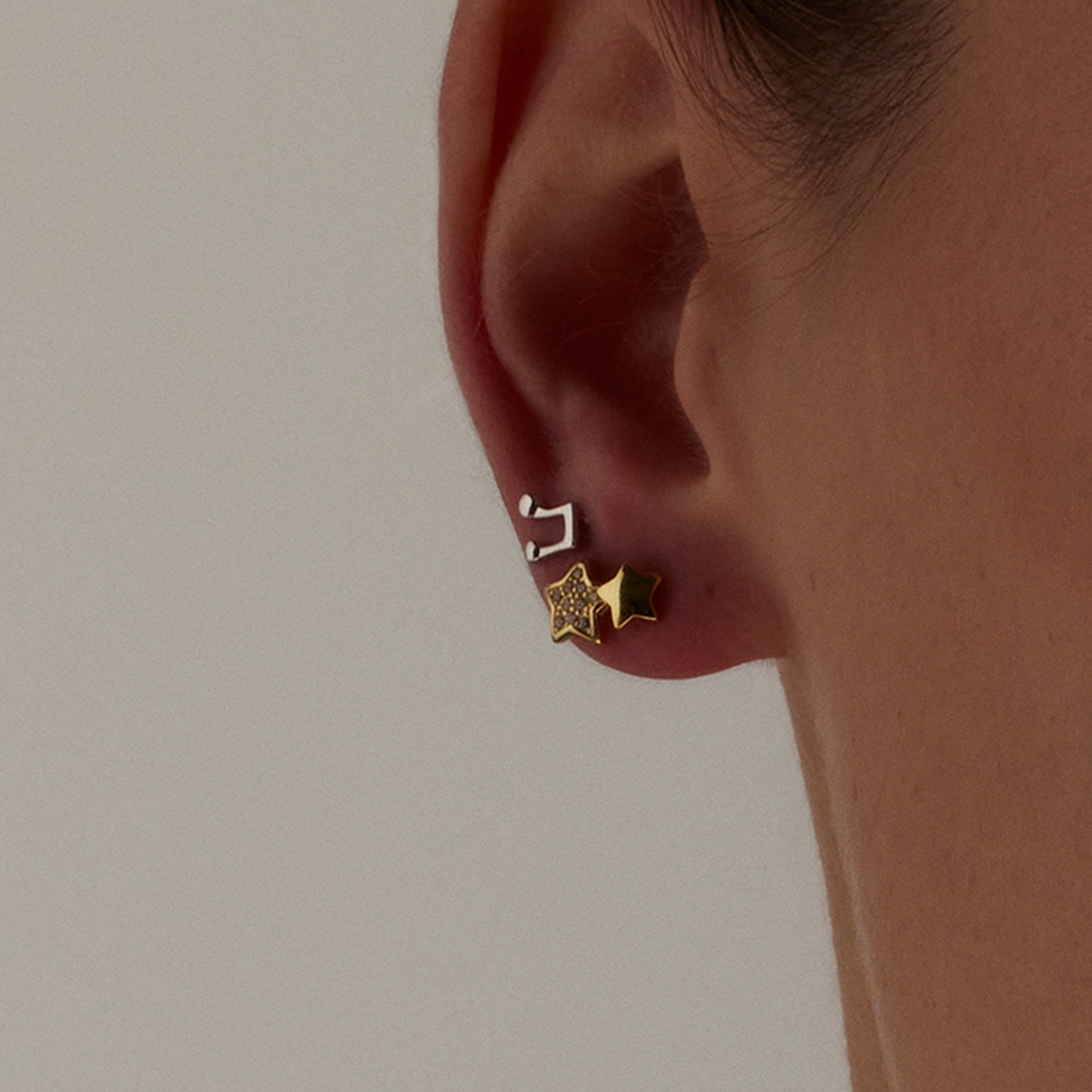 Ohrringe aus 925er Sterlingsilber mit funkelndem Zirkonia, vergoldet mit 18K Gelbgold - Lili