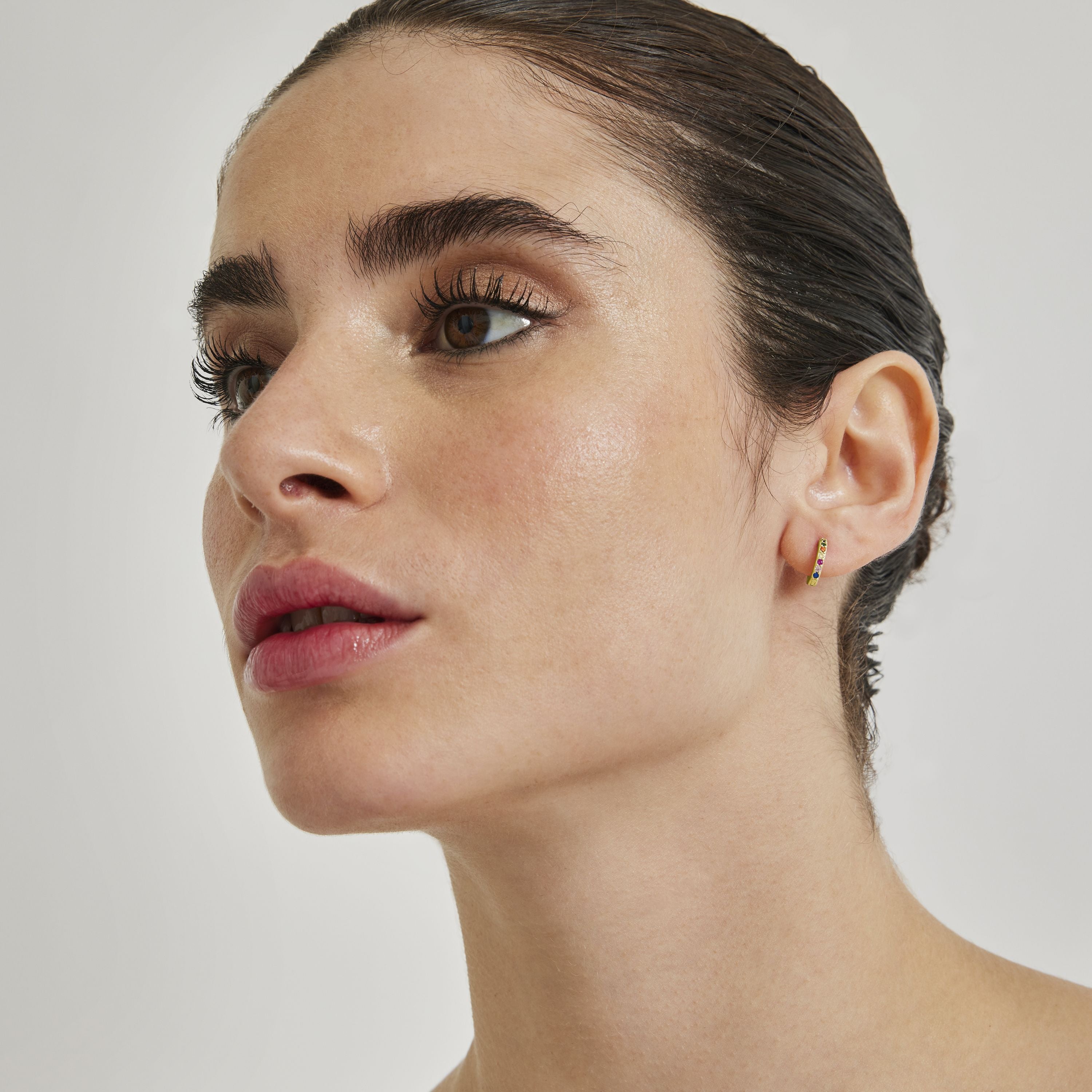 7mm Earrings of 925 Sterling Silver with Multicolor Cubic Zirconia finished in 18K Yellow Gold - Leofcar