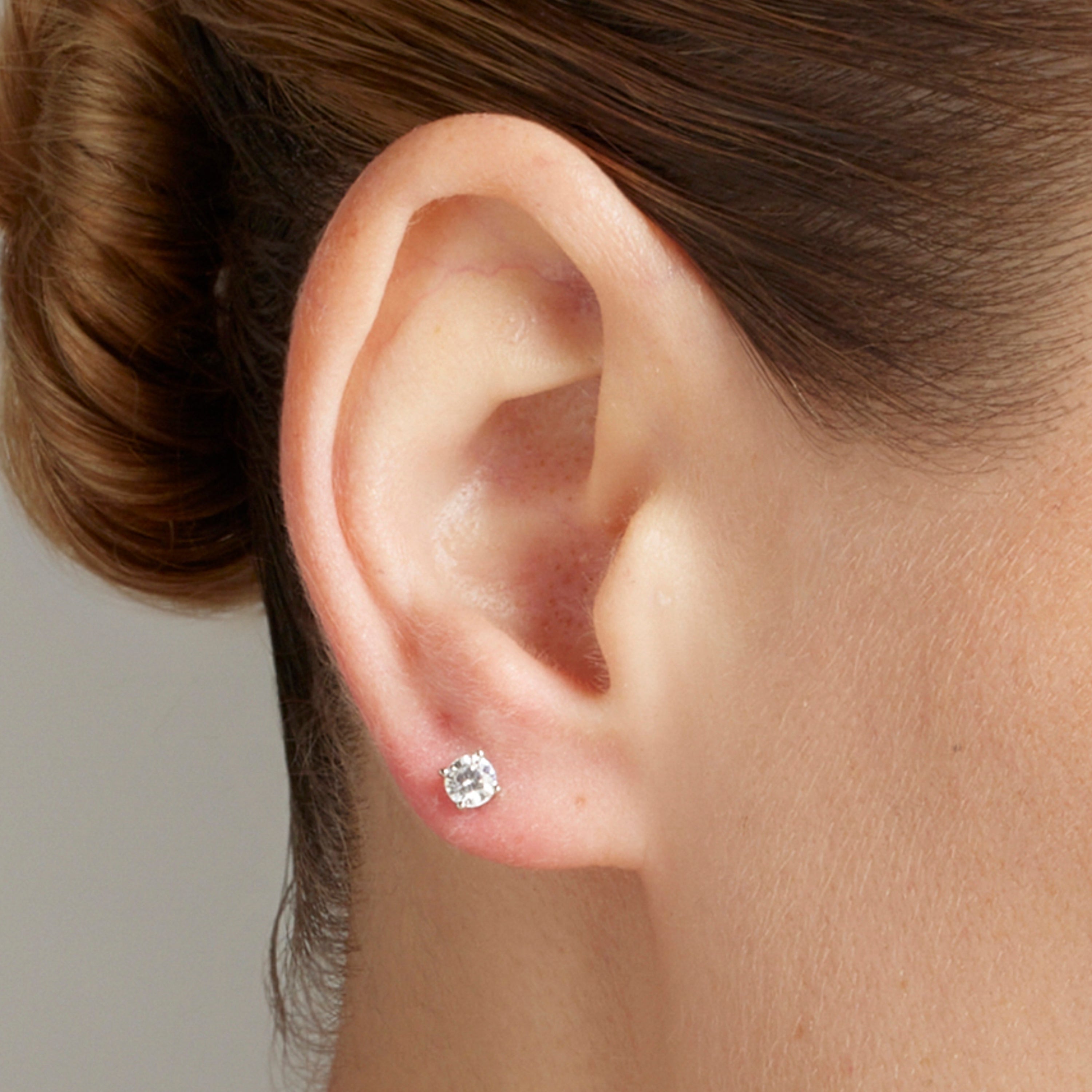 Orecchini in Argento Sterling 925 con Zirconia Cubica brillante finitura Rodio - Kyoro
