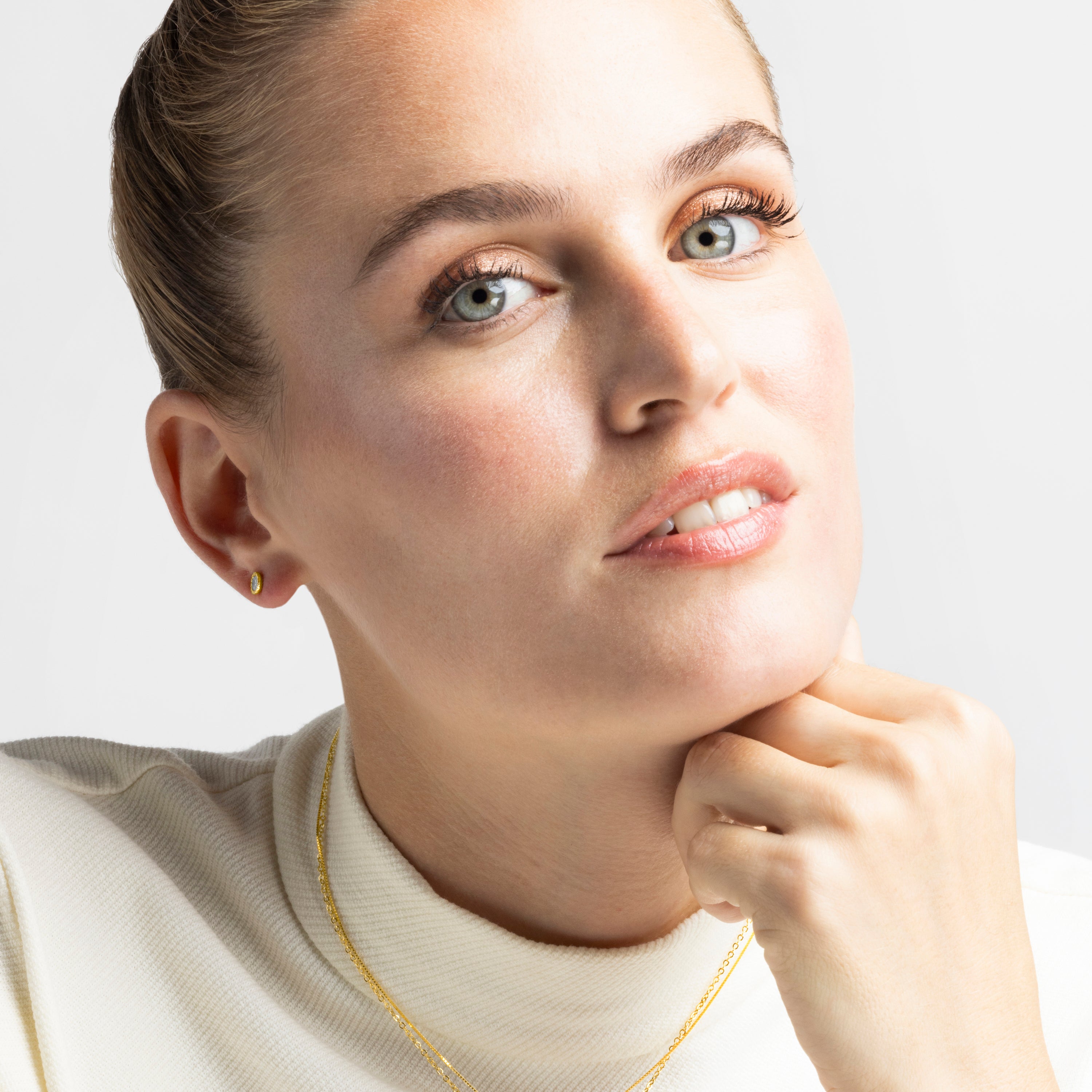 Boucles d'oreilles en argent sterling 925 avec zircon brillant finition or jaune 18K - Naadim