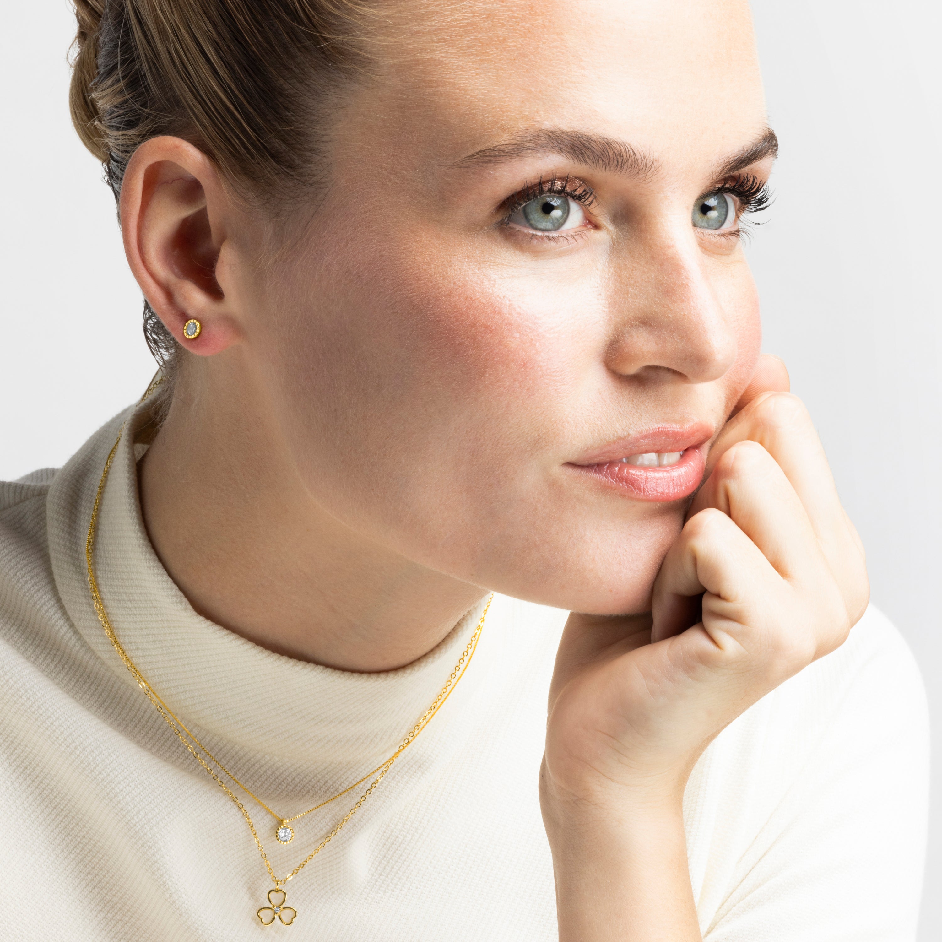 Boucles d'oreilles en argent sterling 925 avec zircon brillant finition or jaune 18K - Naadim