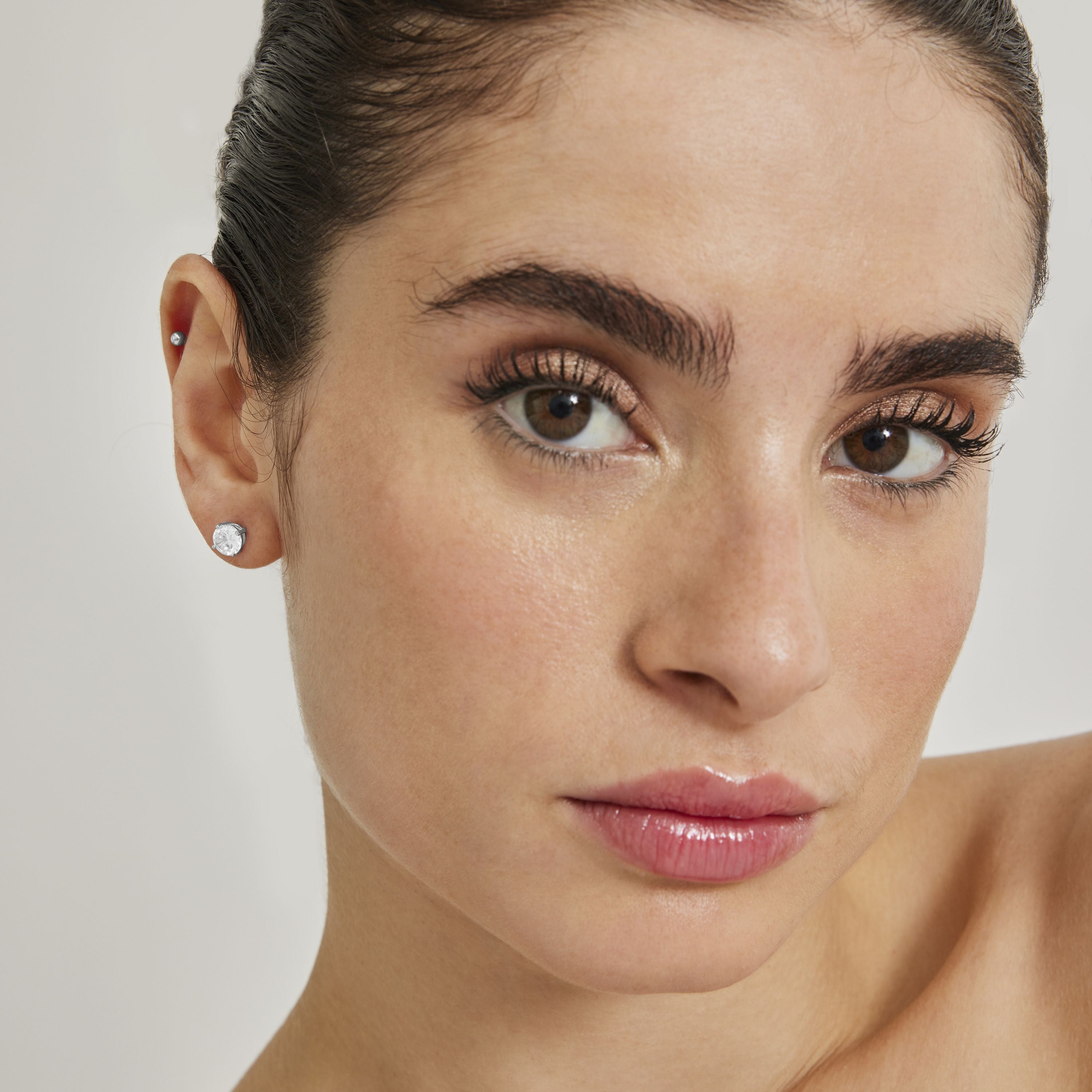 Brincos de Prata de Lei 925 de 5mm com Zircónia acabados em ródio - Básico