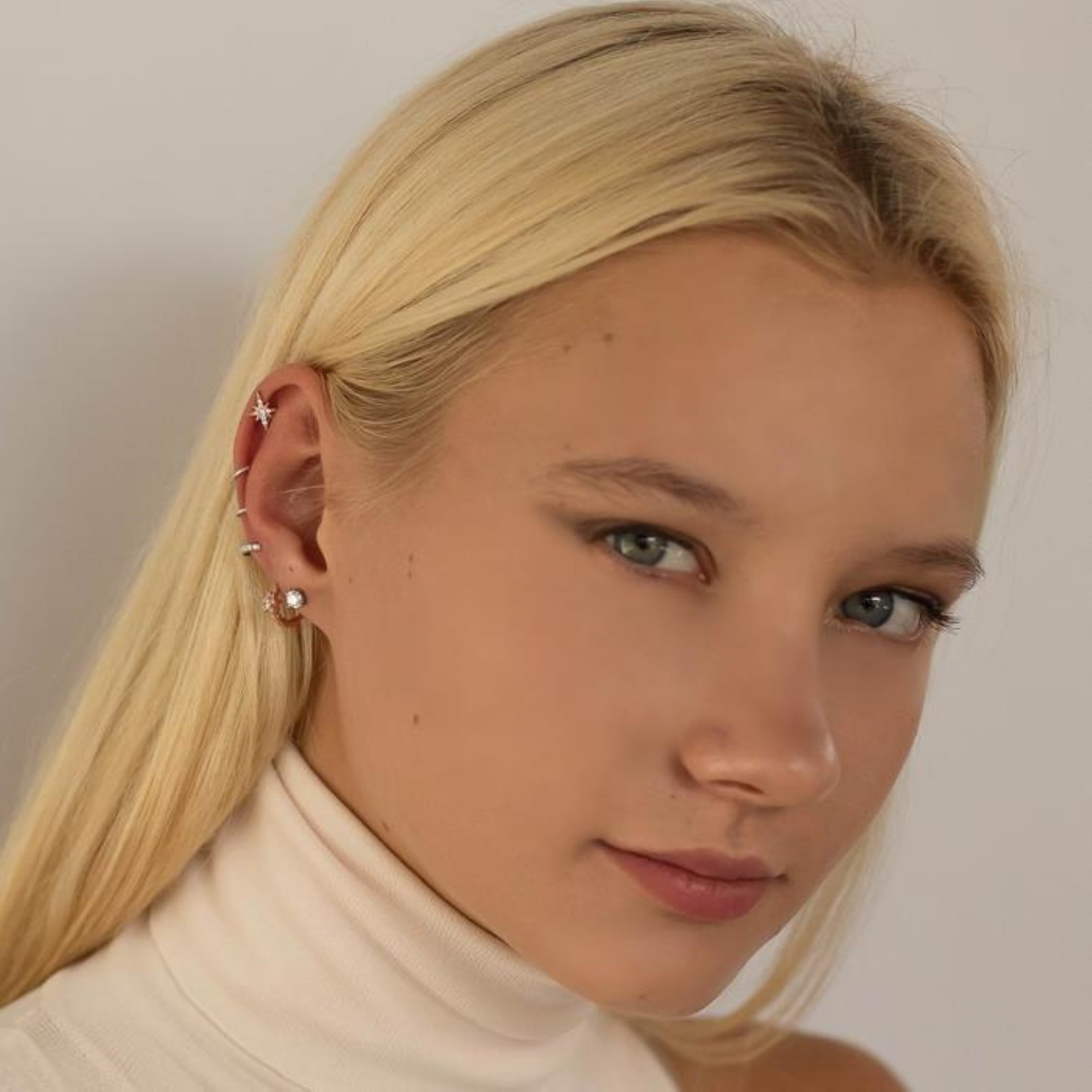 925 Sterling Silver Piercing with Brilliant Cubic Zirconia finished in 18K rose gold - Issphe
