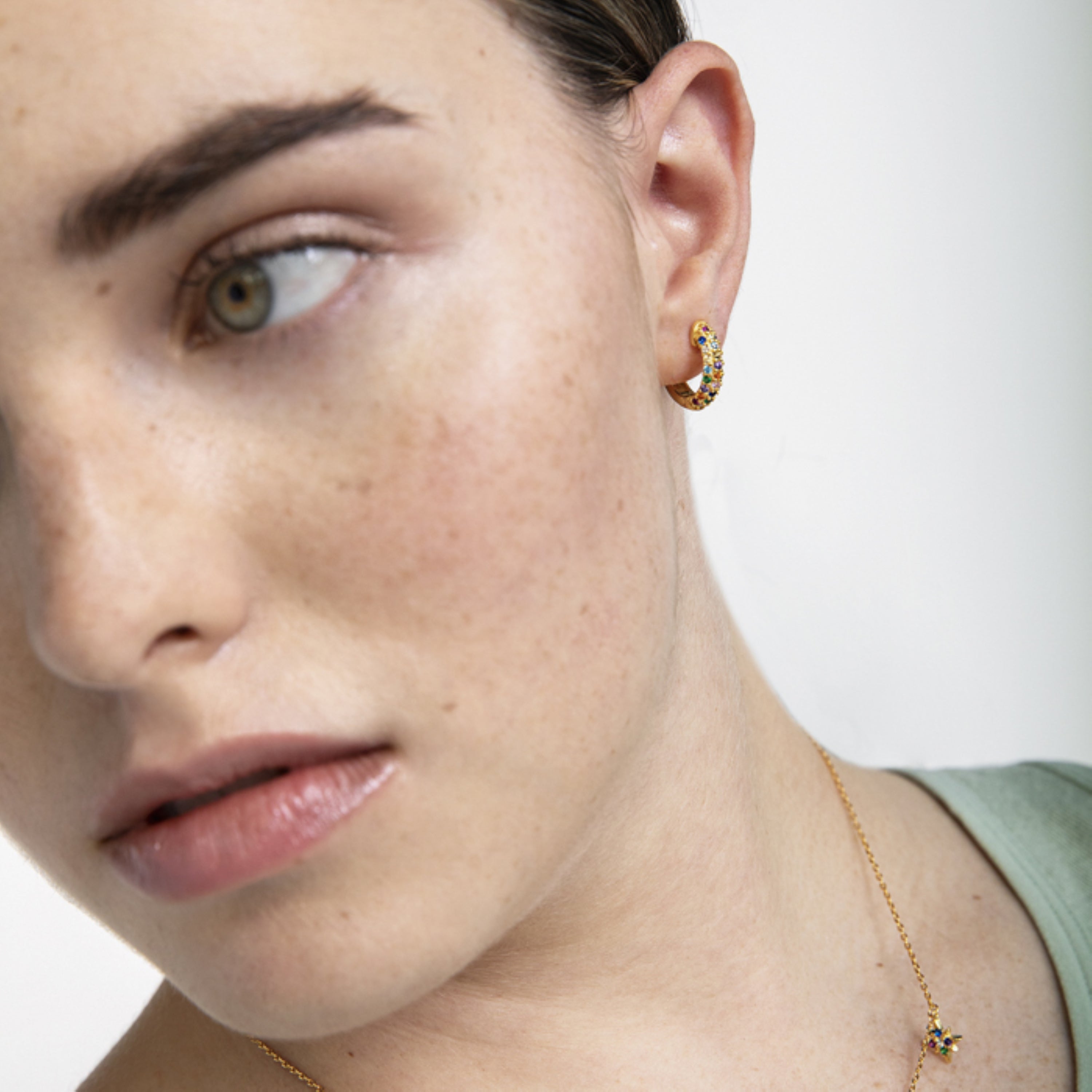 Boucles d'oreilles en argent sterling 925 avec zircon multicolore finition or jaune 18K - Iralda