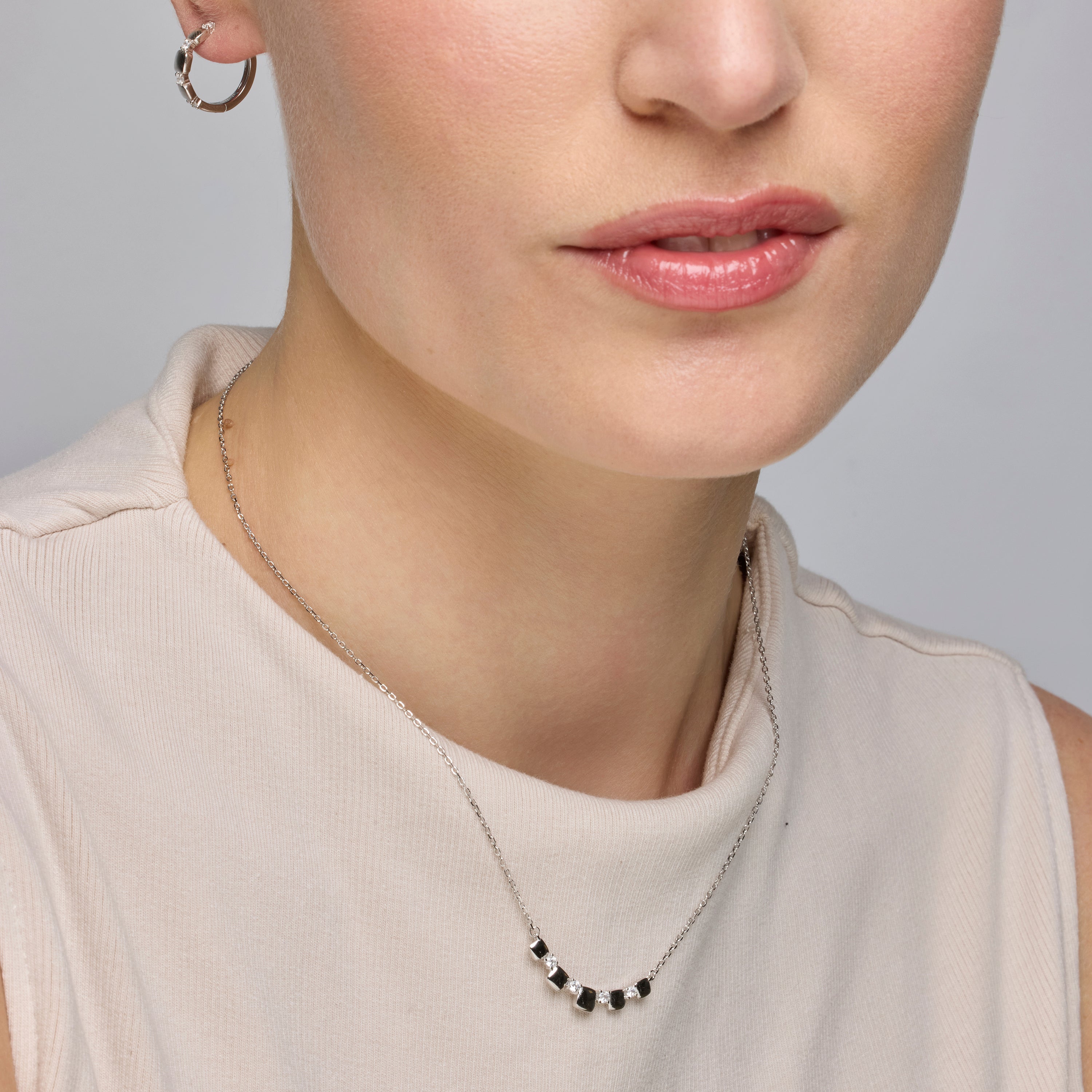 925 Sterling Silver Earrings with Brilliant Zirconia, Rhodium Finish - Sures