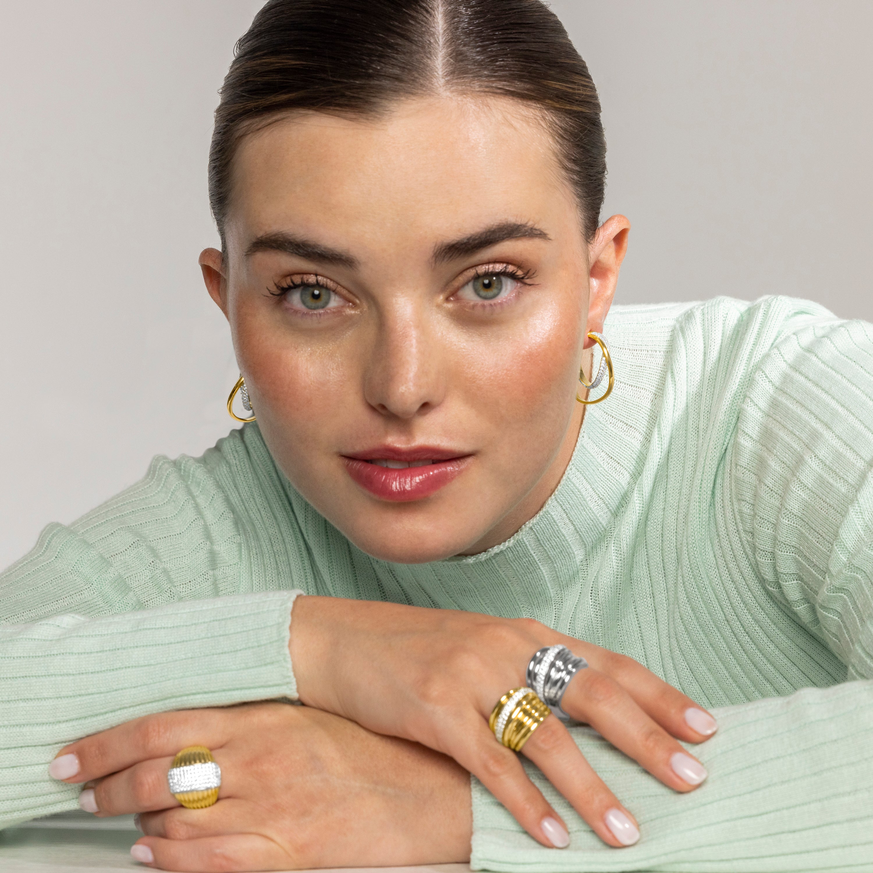 Pendientes de Plata de Ley 925 con Circonita Brillante acabados en oro amarillo 18K - Udri