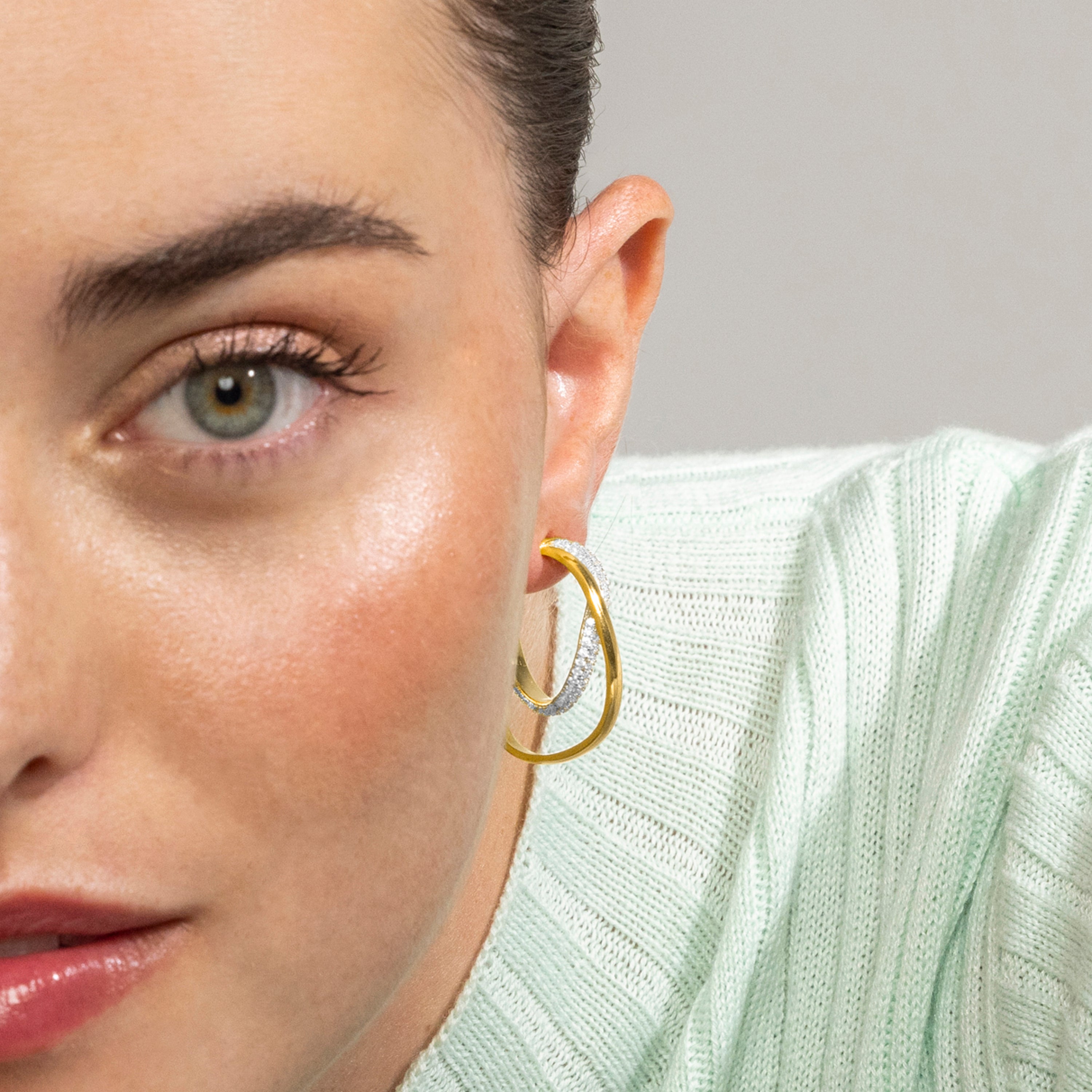 Pendientes de Plata de Ley 925 con Circonita Brillante acabados en oro amarillo 18K - Udri
