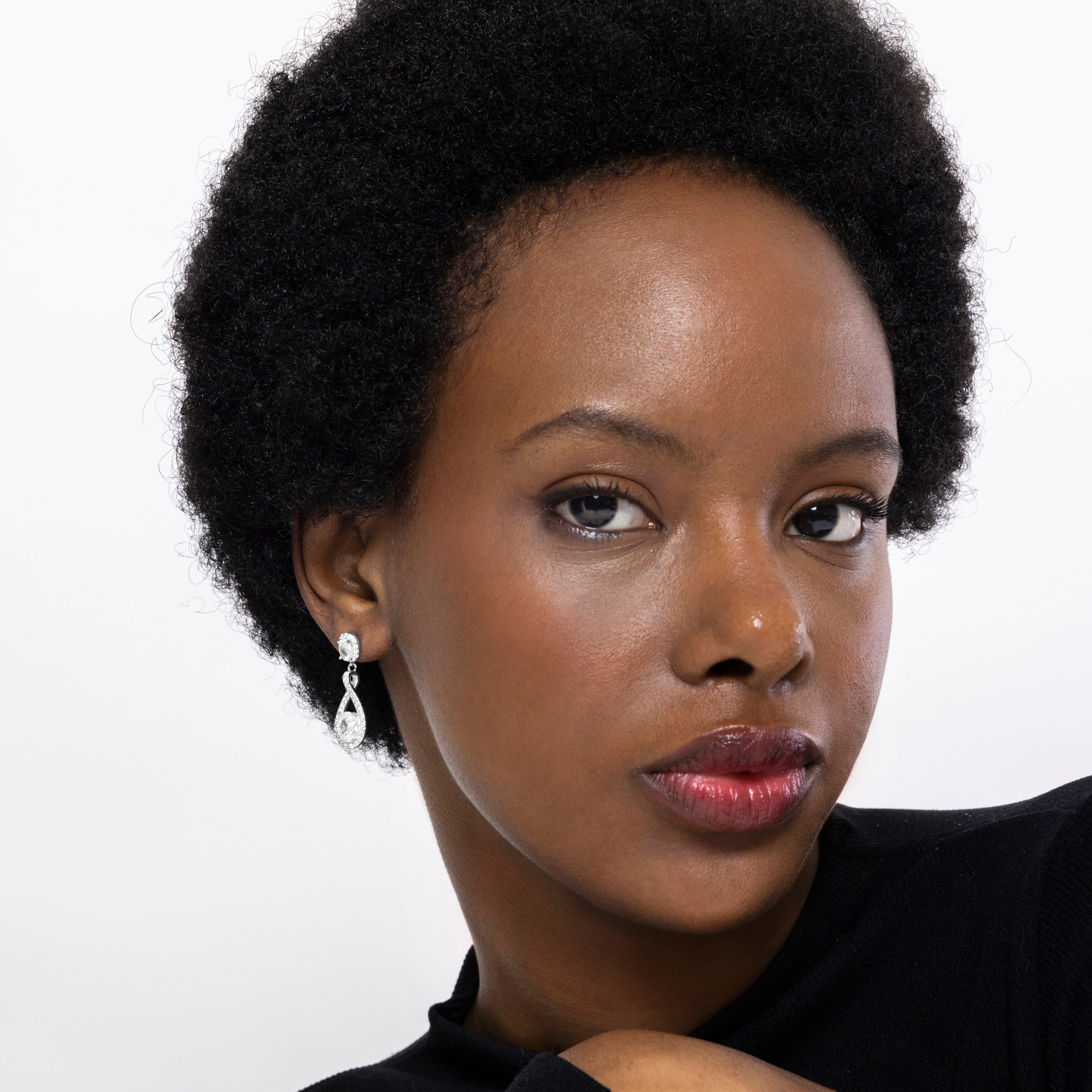 Brincos de Prata de Lei 925 com Quartzo Hidrotermal Lapislazuli acabados em ródio - Napo