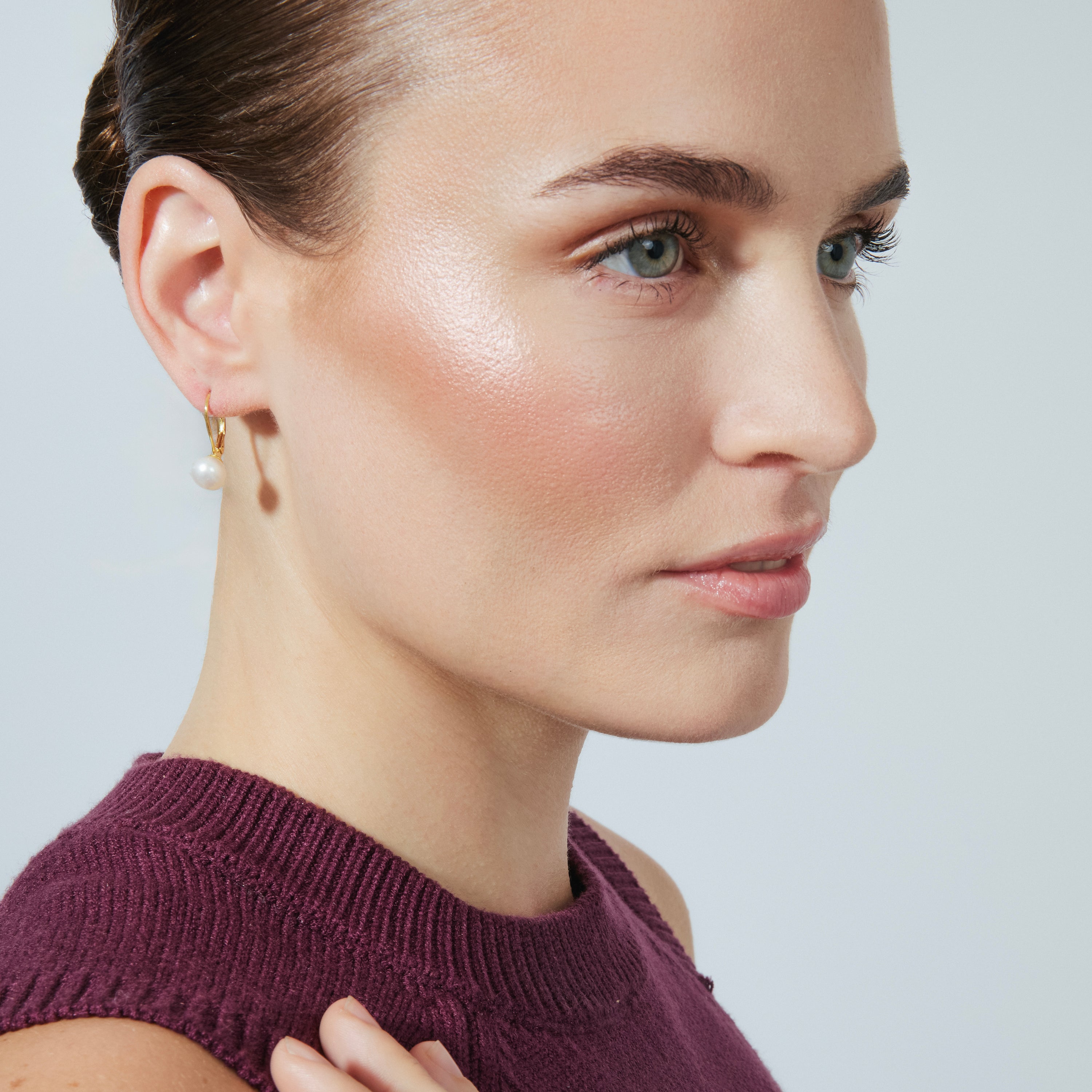 Pendientes de Plata de Ley 925 con Perla Blanca acabados en oro amarillo 18K - Essential