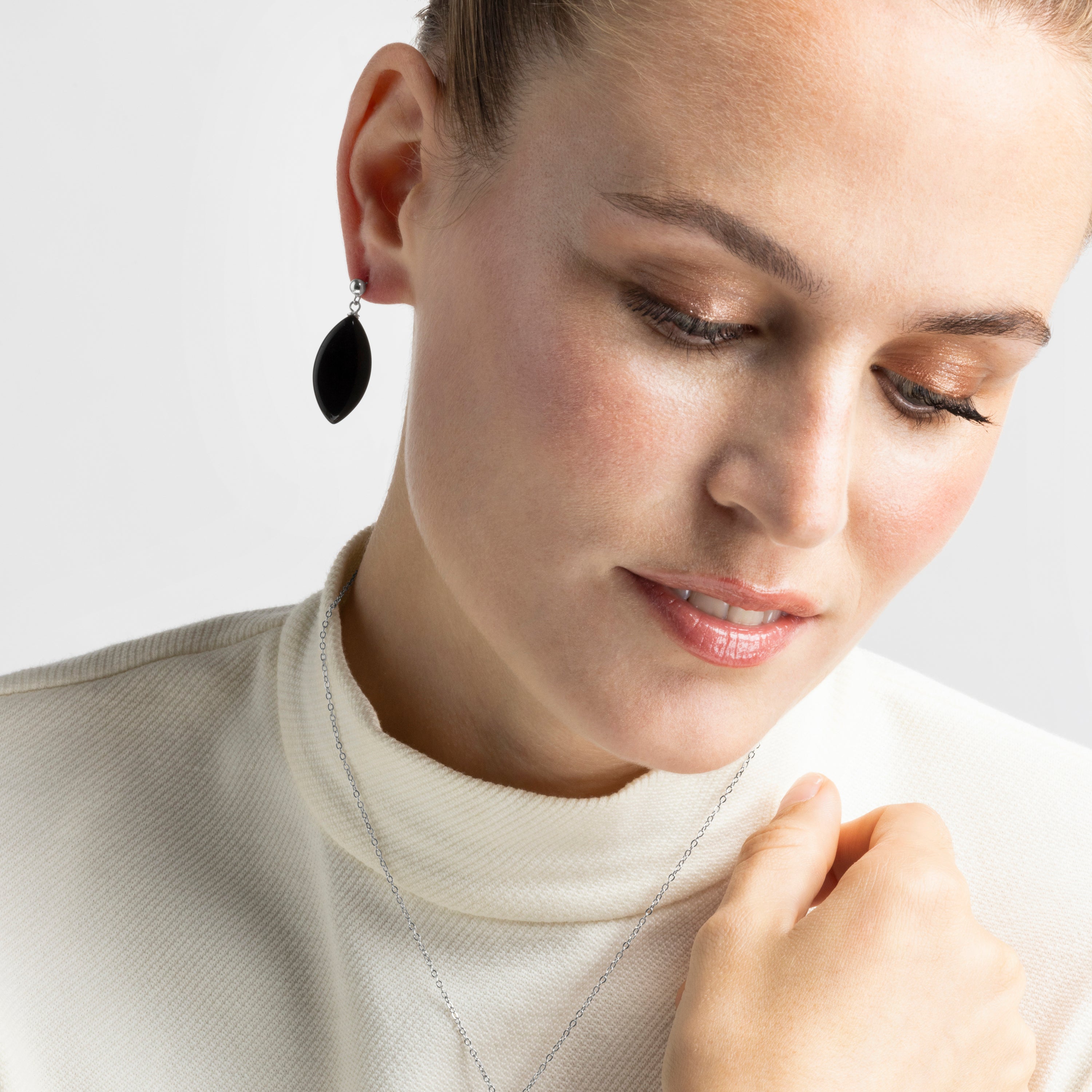 Boucles d'oreilles en argent sterling 925 avec onyx finition rhodium - Ayom