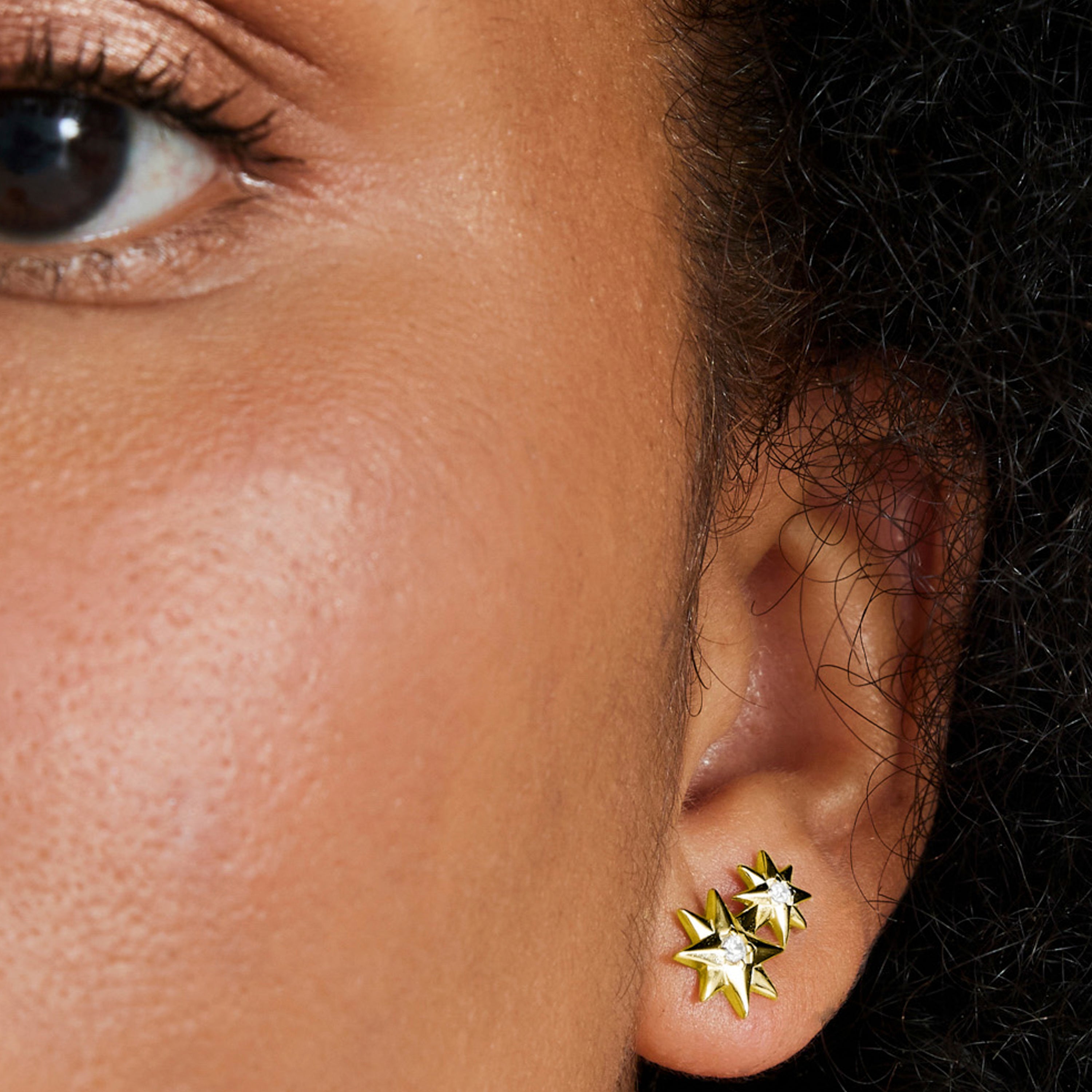 925 Sterling Silver Earrings with Brilliant Zirconia finished in 18K yellow gold - Oiel
