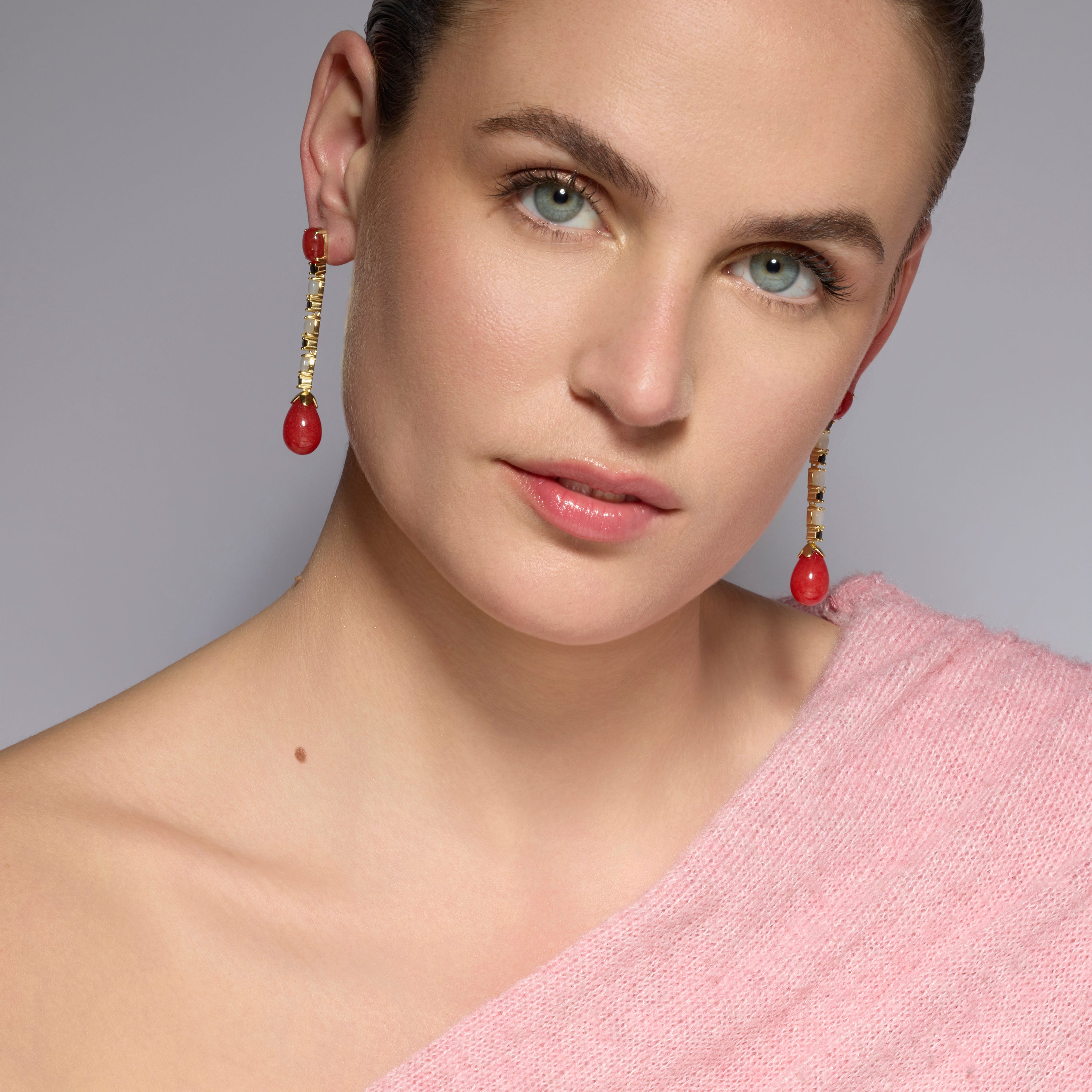 Pendientes de Plata de Ley 925 y Coral acabado oro amarillo de 18k - Kavi