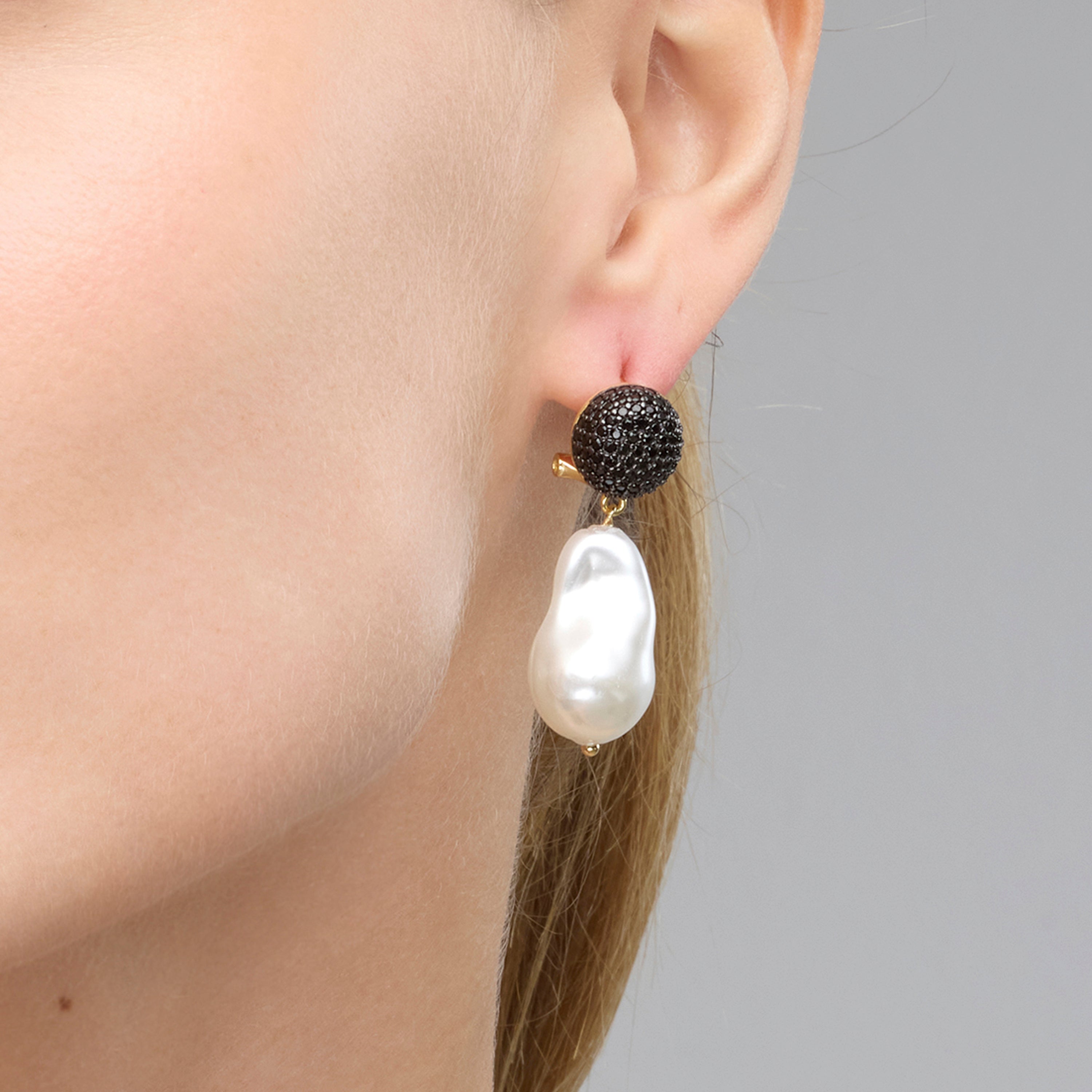 925 Sterling Silver Earrings with White Pearl and 18k Yellow Gold Finish - Yaca