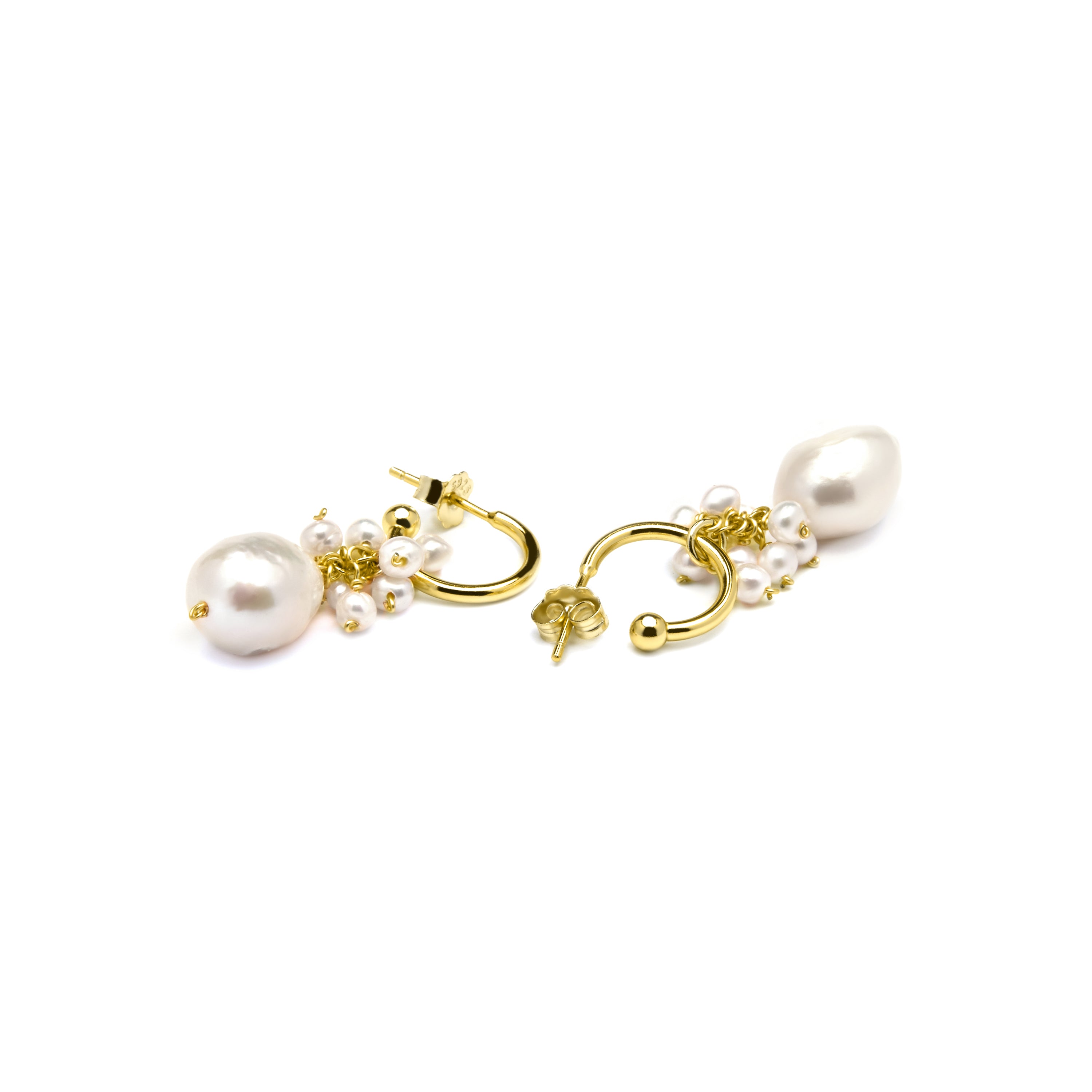 Pendientes de Plata de Ley 925 y Perla Blanca acabado oro amarillo de 18k - Zoqoyi
