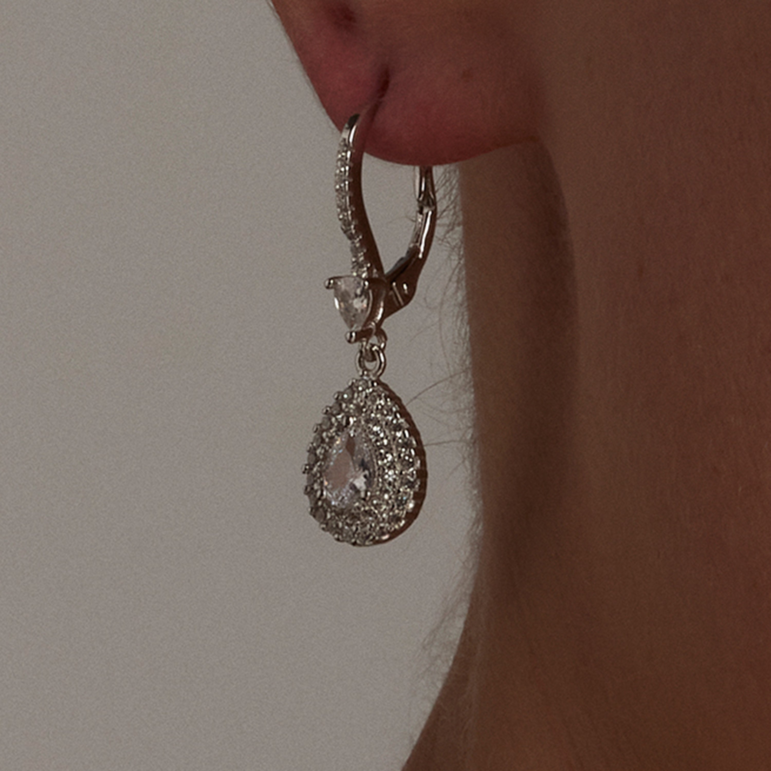 Orecchini in Argento Sterling 925 con Zirconia Cubica brillanti finiti in rodio - Shiyi