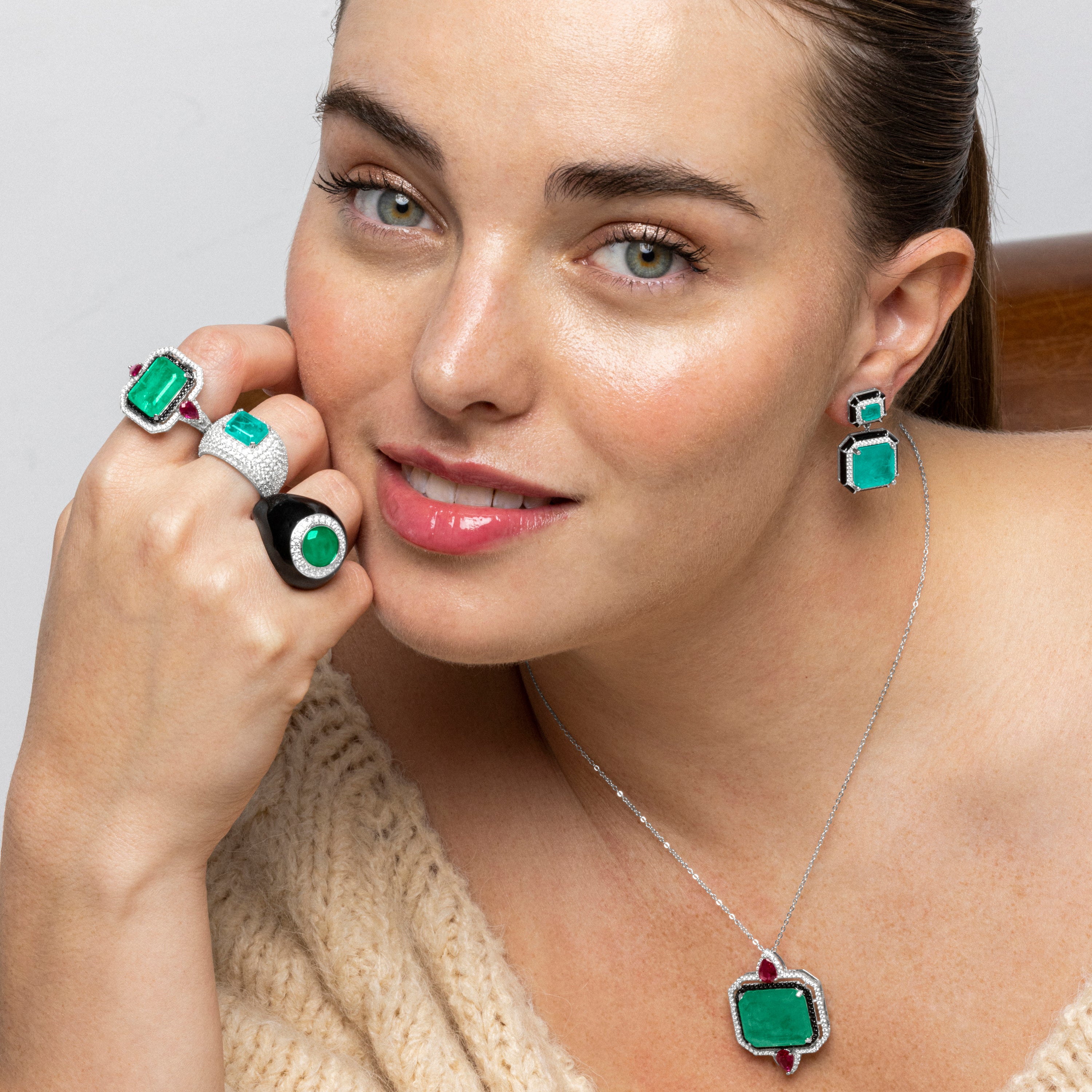 Anello in Argento Sterling 925 e Quarzo Idrotermale Verde finito in Rodio - Malizu