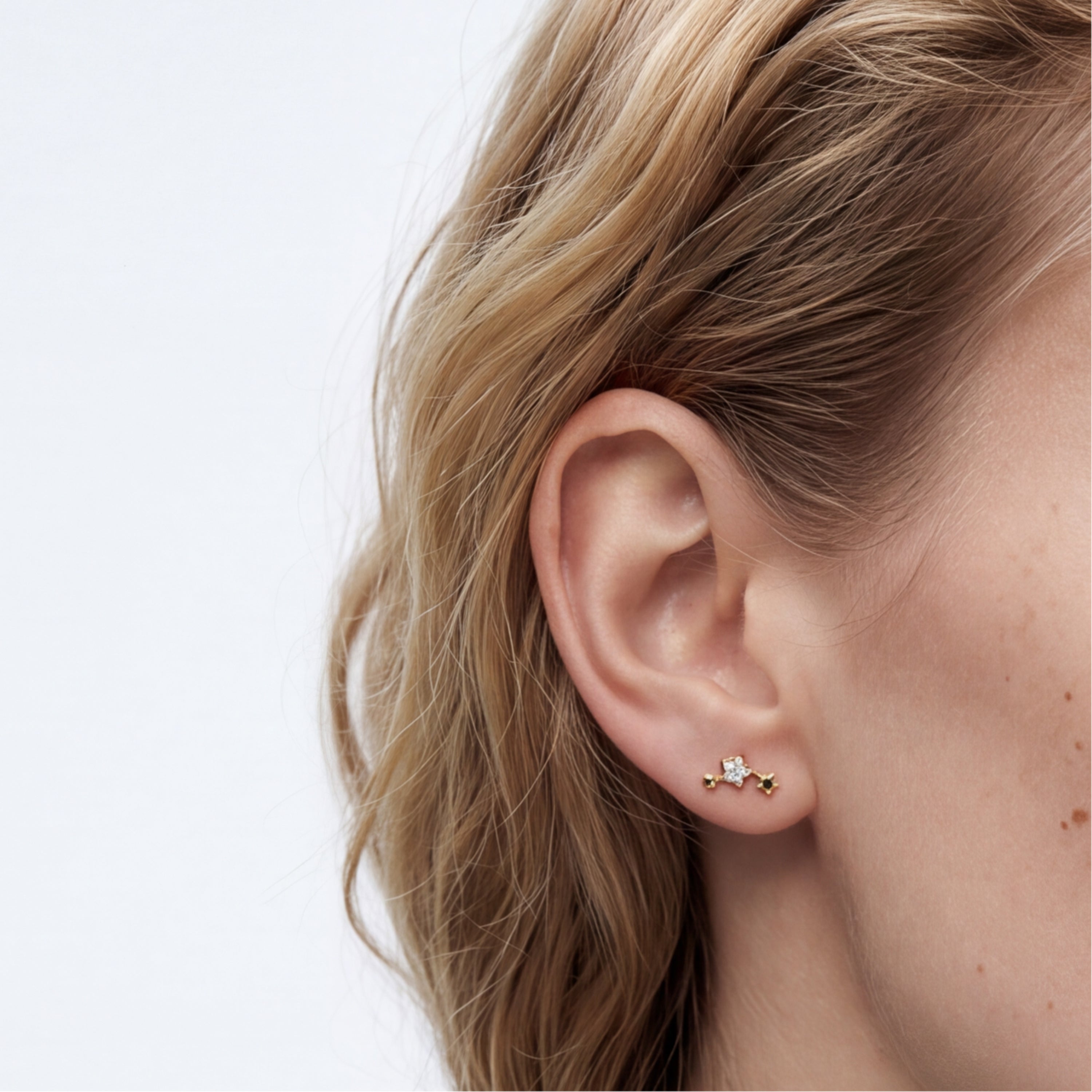 Piercing en titane avec zircon brillant - Raimcas
