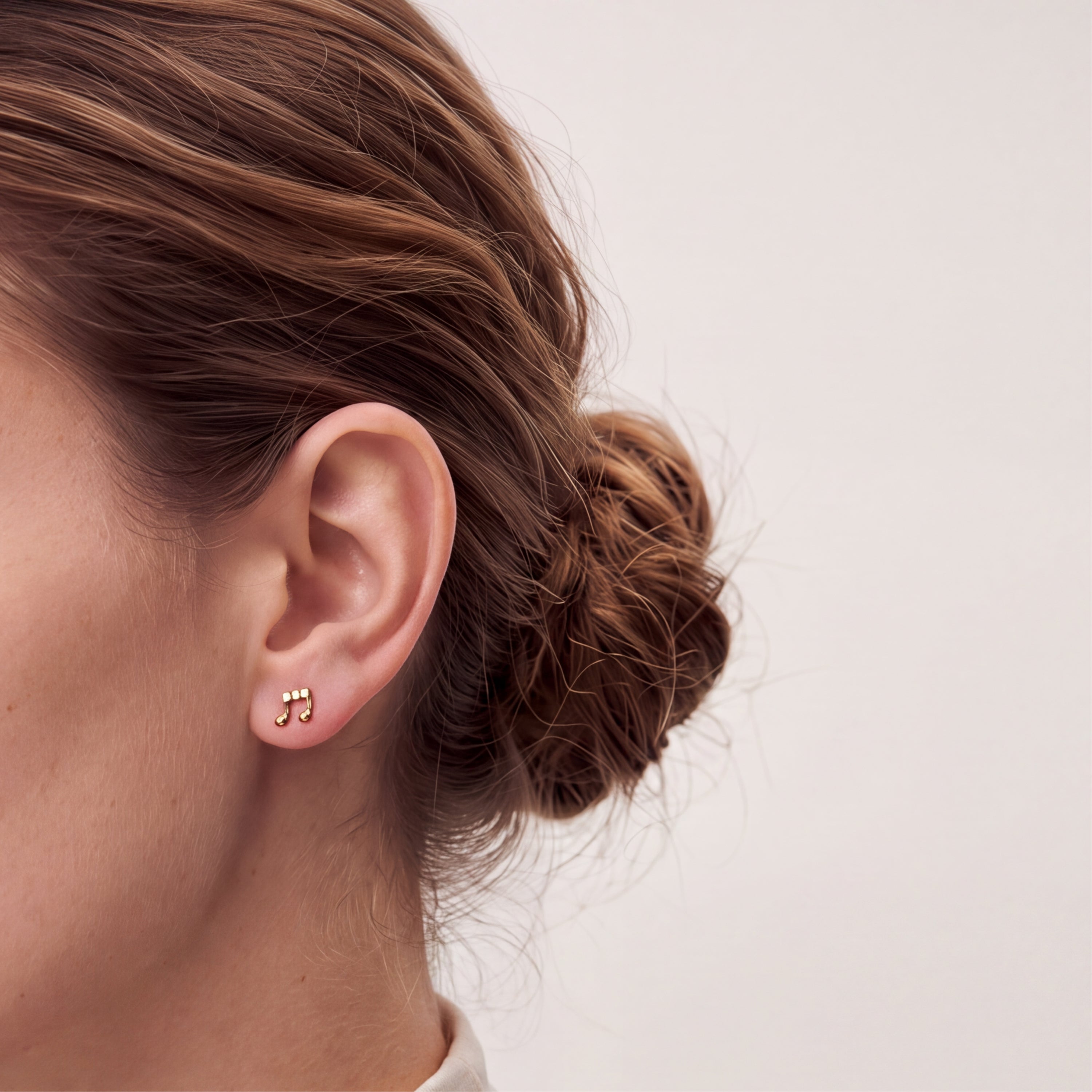 Titan-Piercing mit funkelndem Zirkonia – Furfen