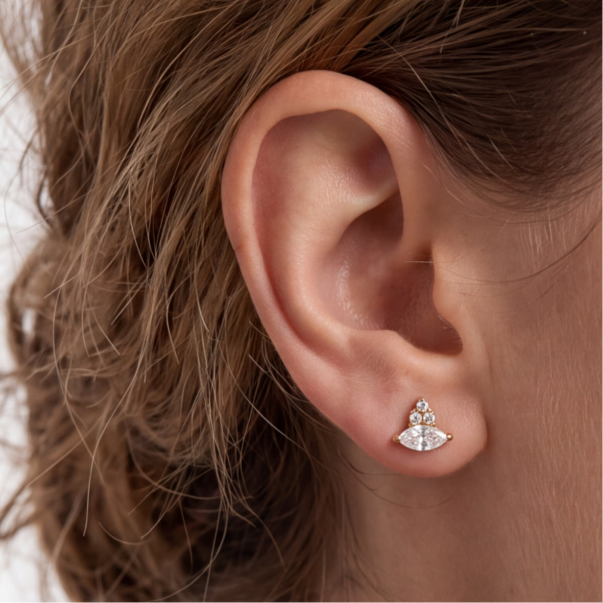 Piercing in titanio con zirconia brillante - Obo