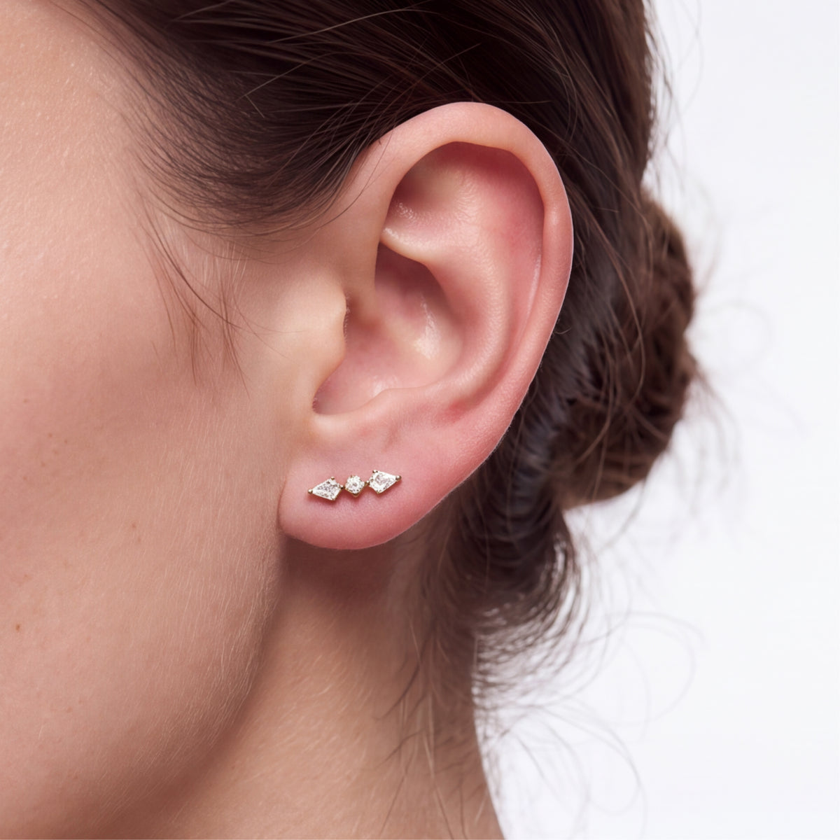Piercing en titane avec zircone brillante - Halnias