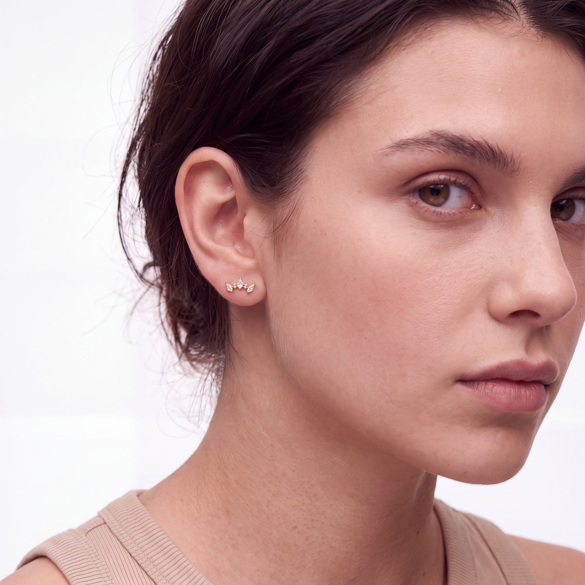 Piercing en titane avec zircon brillant - Ibe