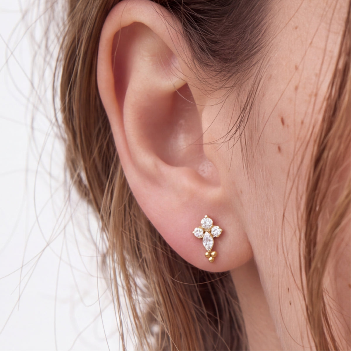 Piercing in titanio con zirconia brillante - Mondia