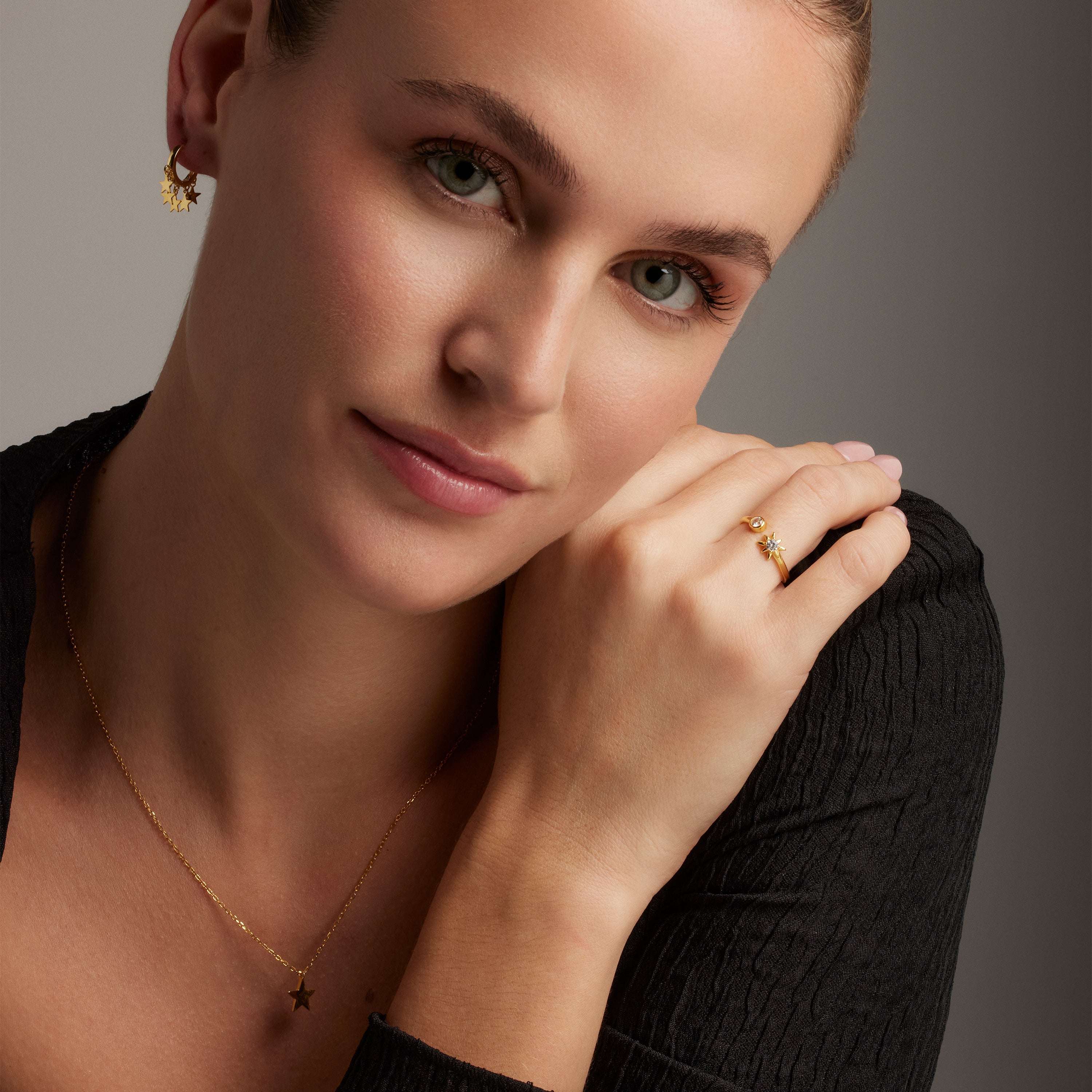 Anillo de Plata de Ley 925 con Circonita Brillante acabado en oro amarillo 18K - Lialt
