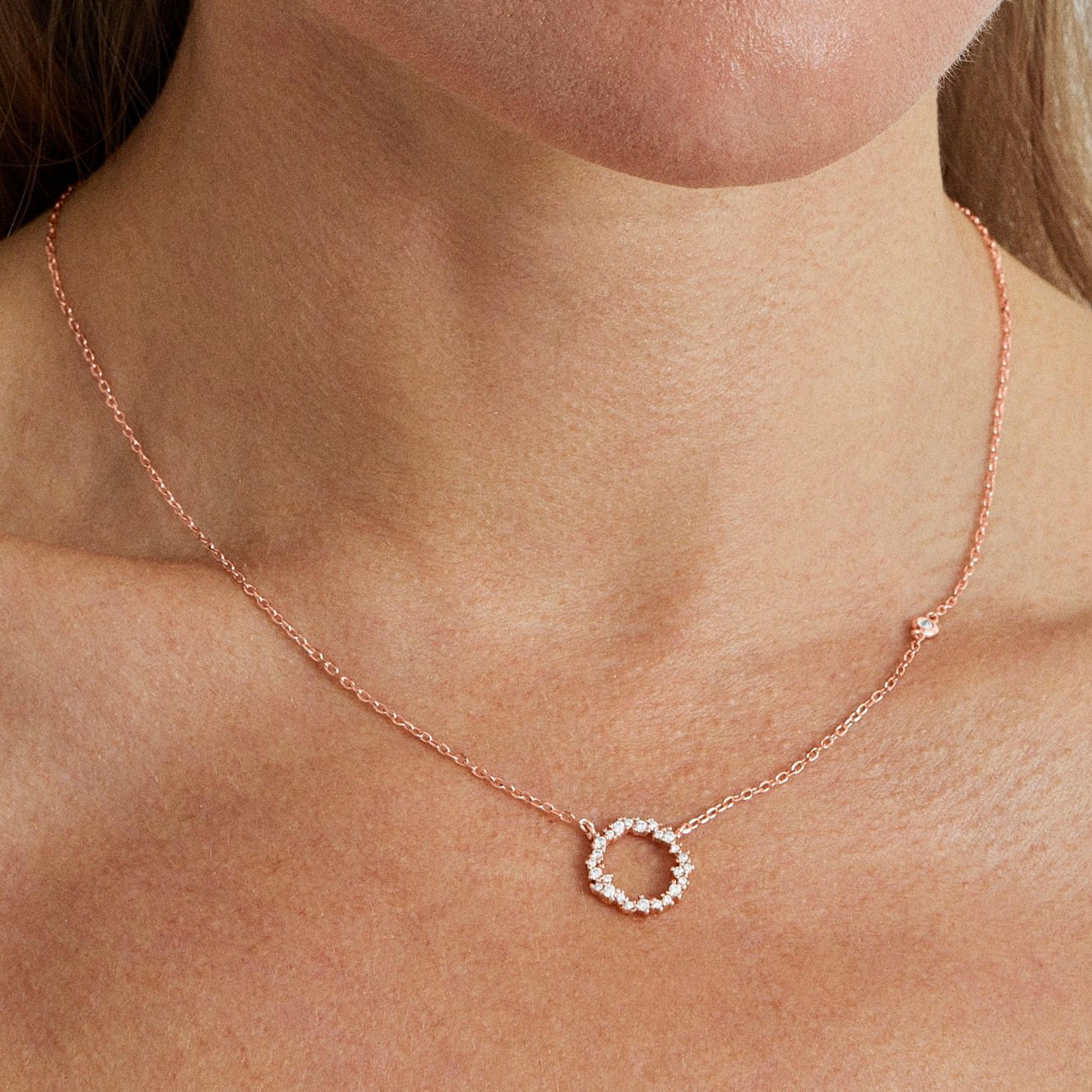 Collar de Plata de Ley 925 con Circonita Brillante acabado en oro rosa 18K - Thilak