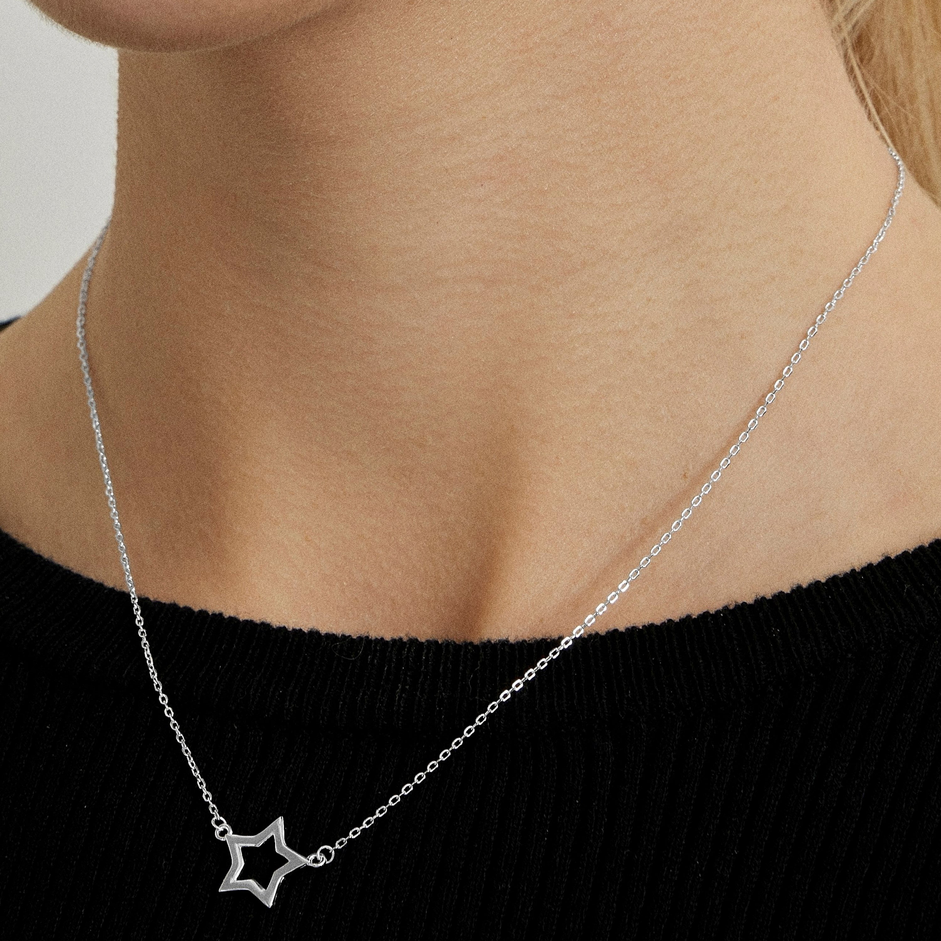 925 Sterling Silver Necklace finished in rhodium - Bandoead