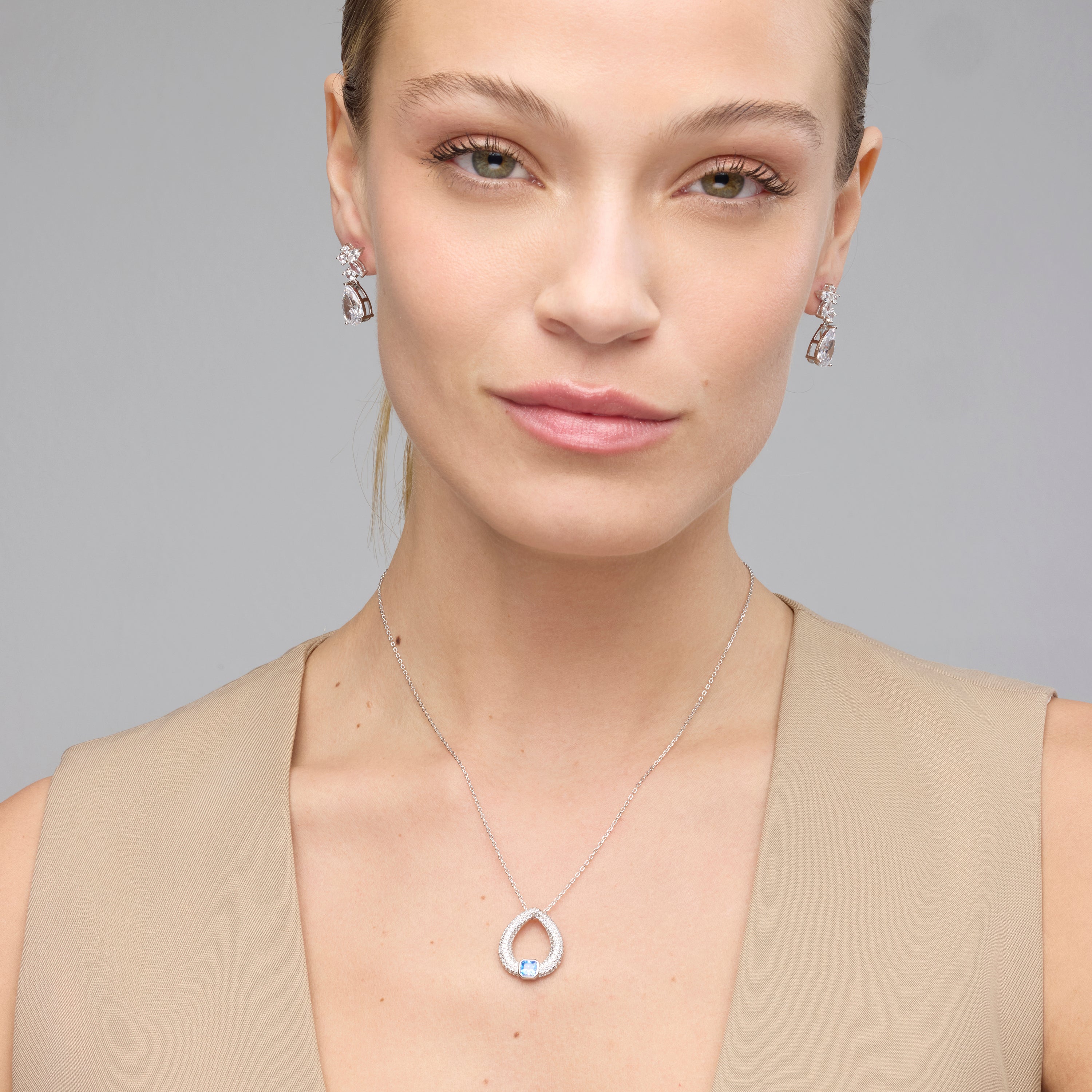 Colar de Prata de Lei 925 e Zircónia Água-marinha acabamento ródio - Uzi