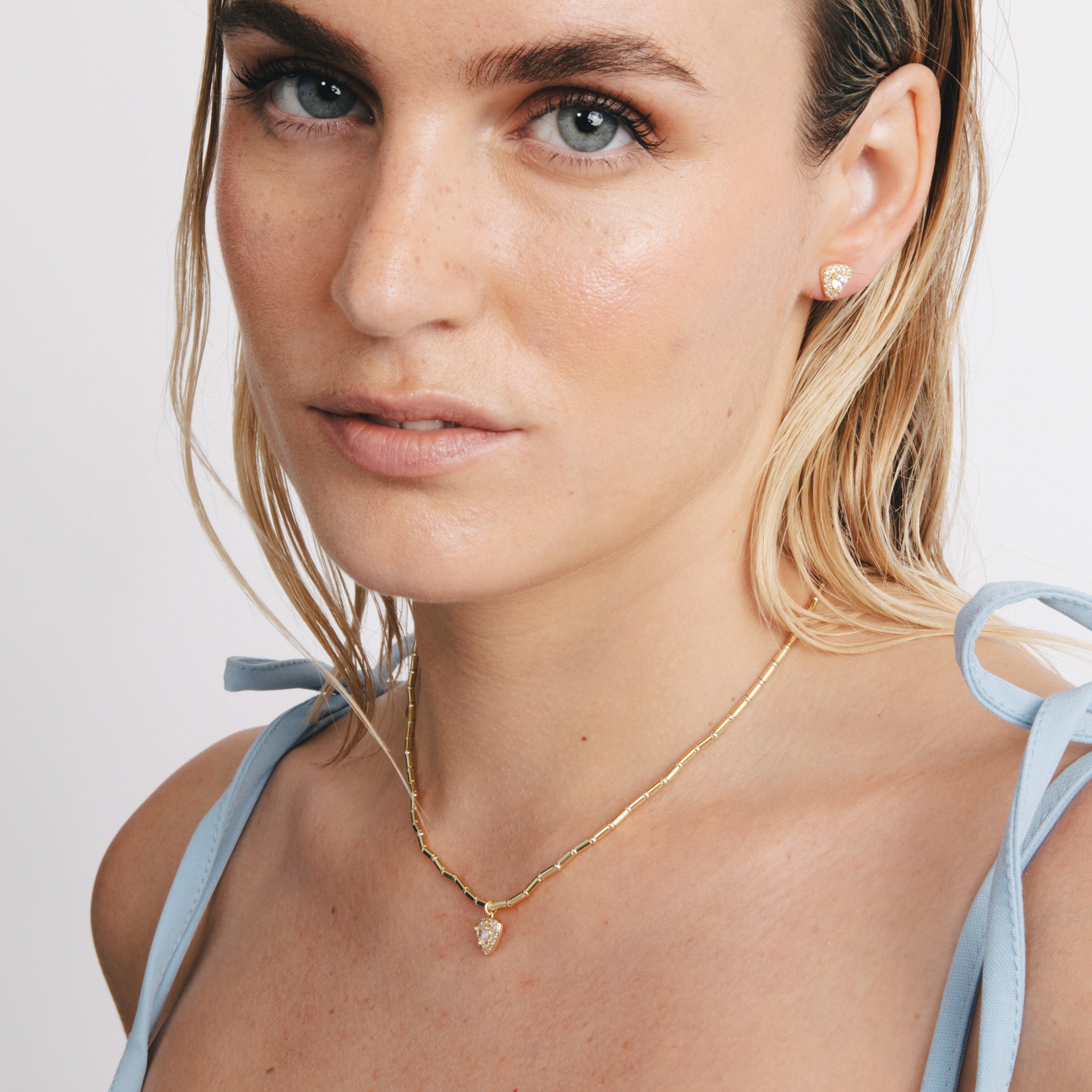 Colar de Prata de Lei 925 e Zircónia Brilhante com acabamento em ouro amarelo 18k - Aldra