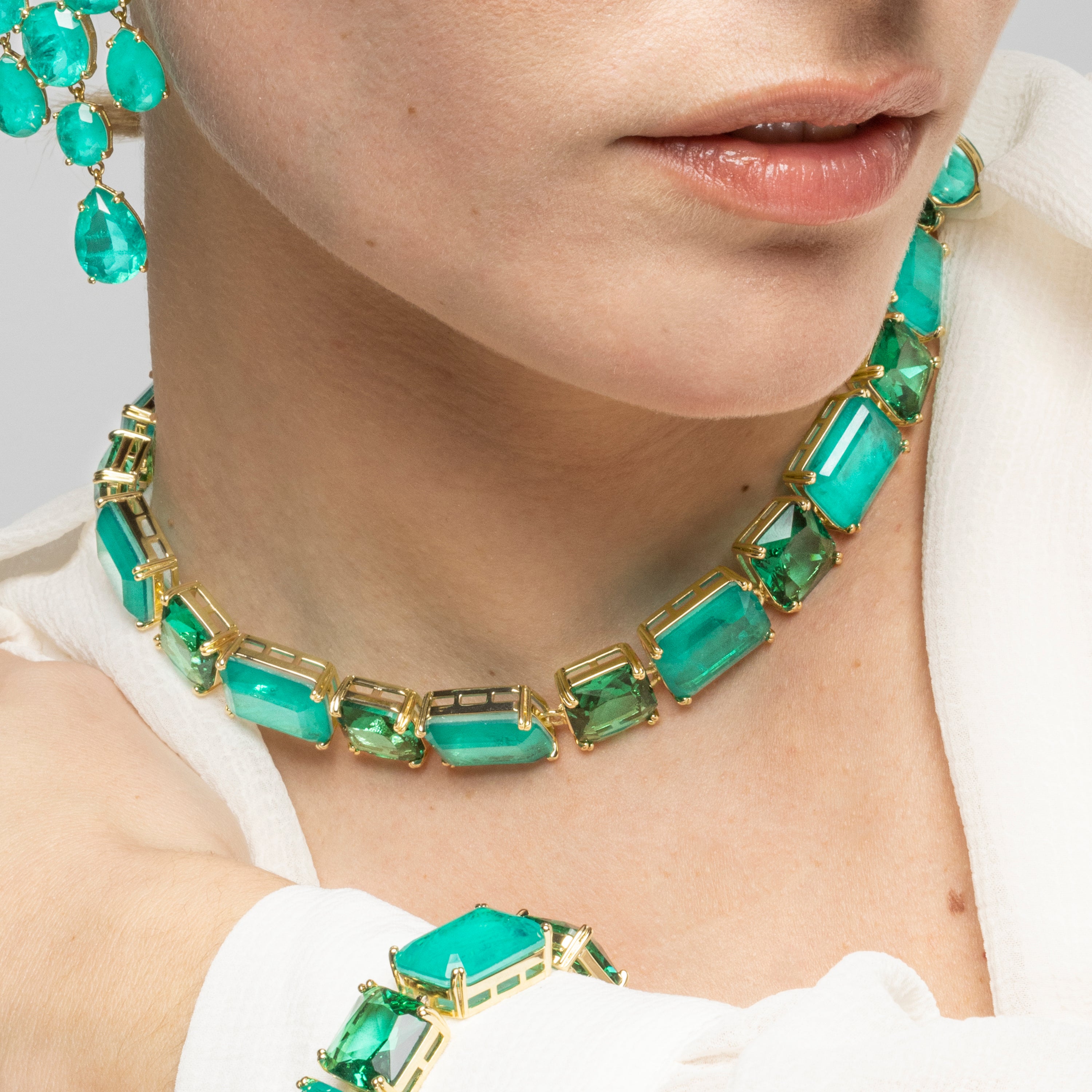 925 Sterling Silver Necklace with Green Paraiba Hydrothermal Quartz finished in 18k yellow gold - Lindrak