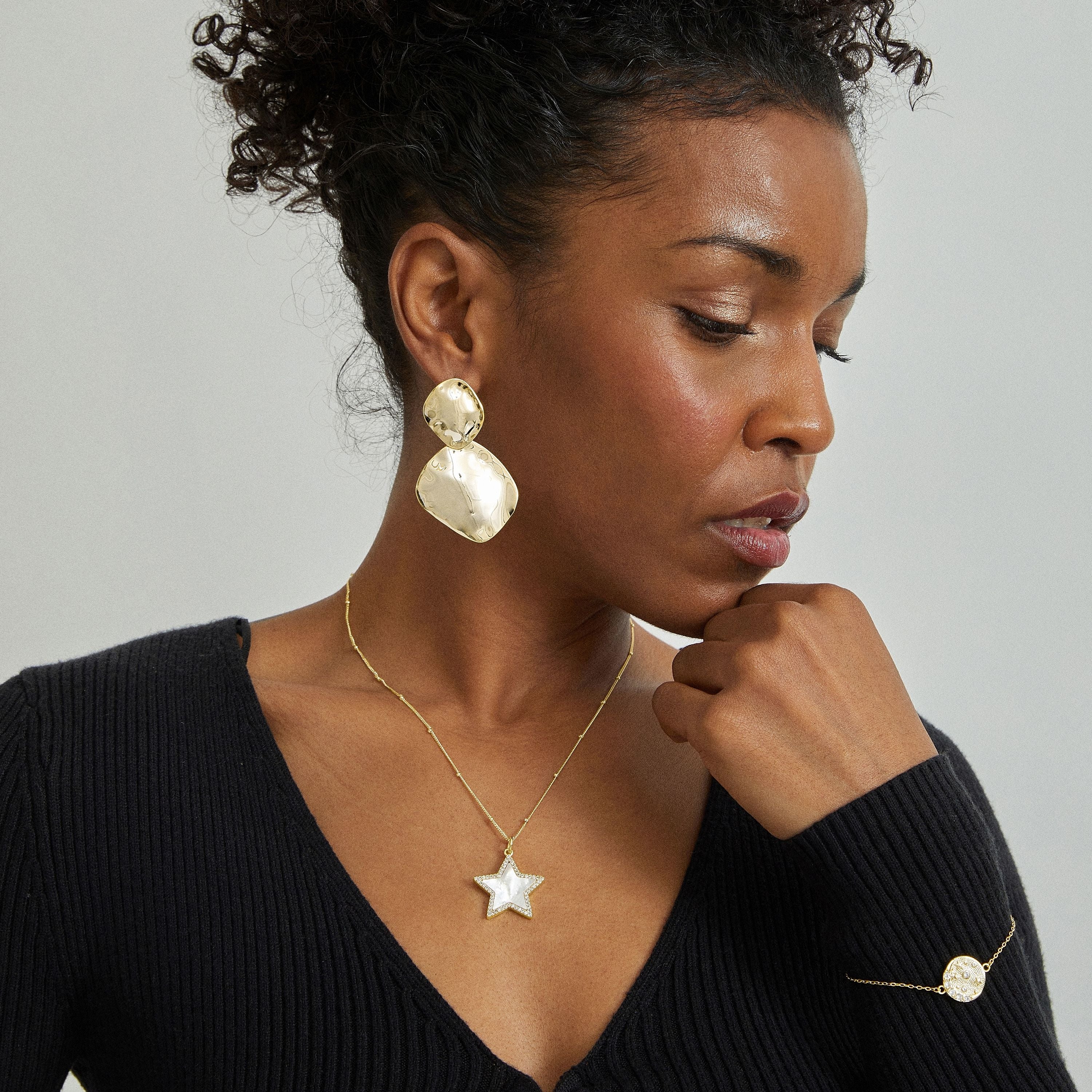 925 Sterling Silver Necklace with White Mother of Pearl finished in 18K Yellow Gold - Adala